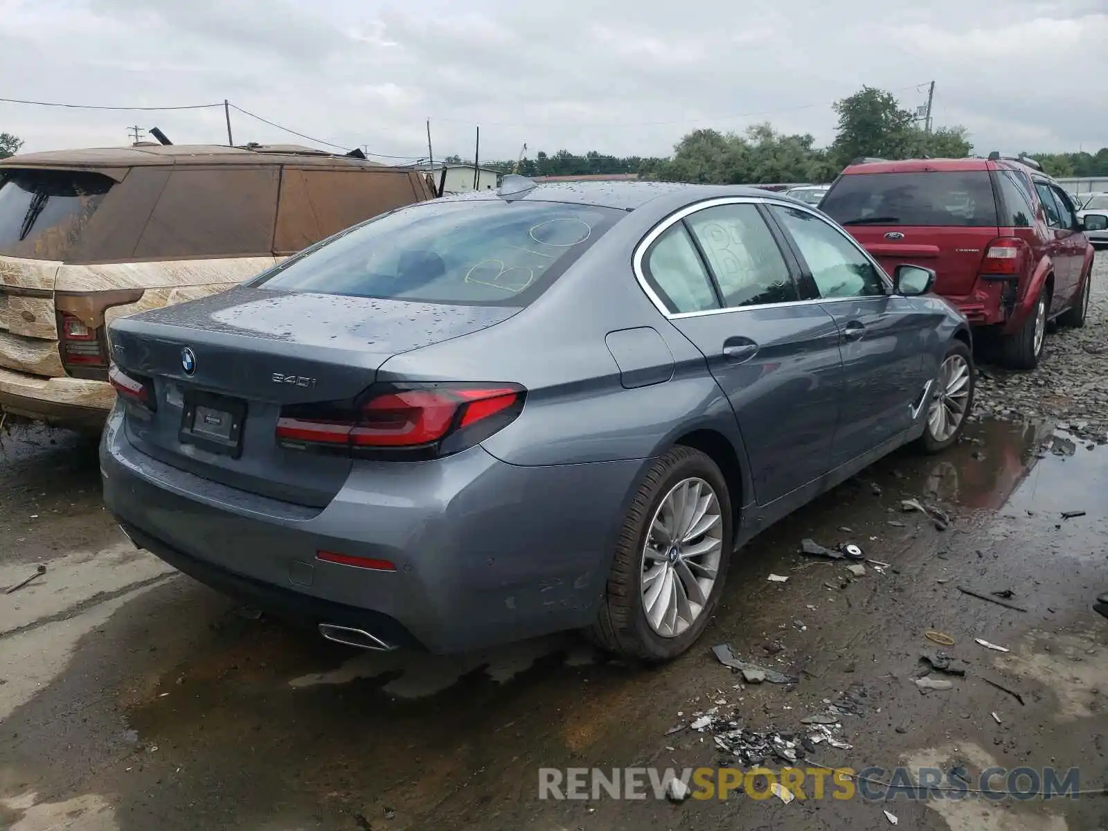 4 Photograph of a damaged car WBA73BJ03MWW98247 BMW 5 SERIES 2021