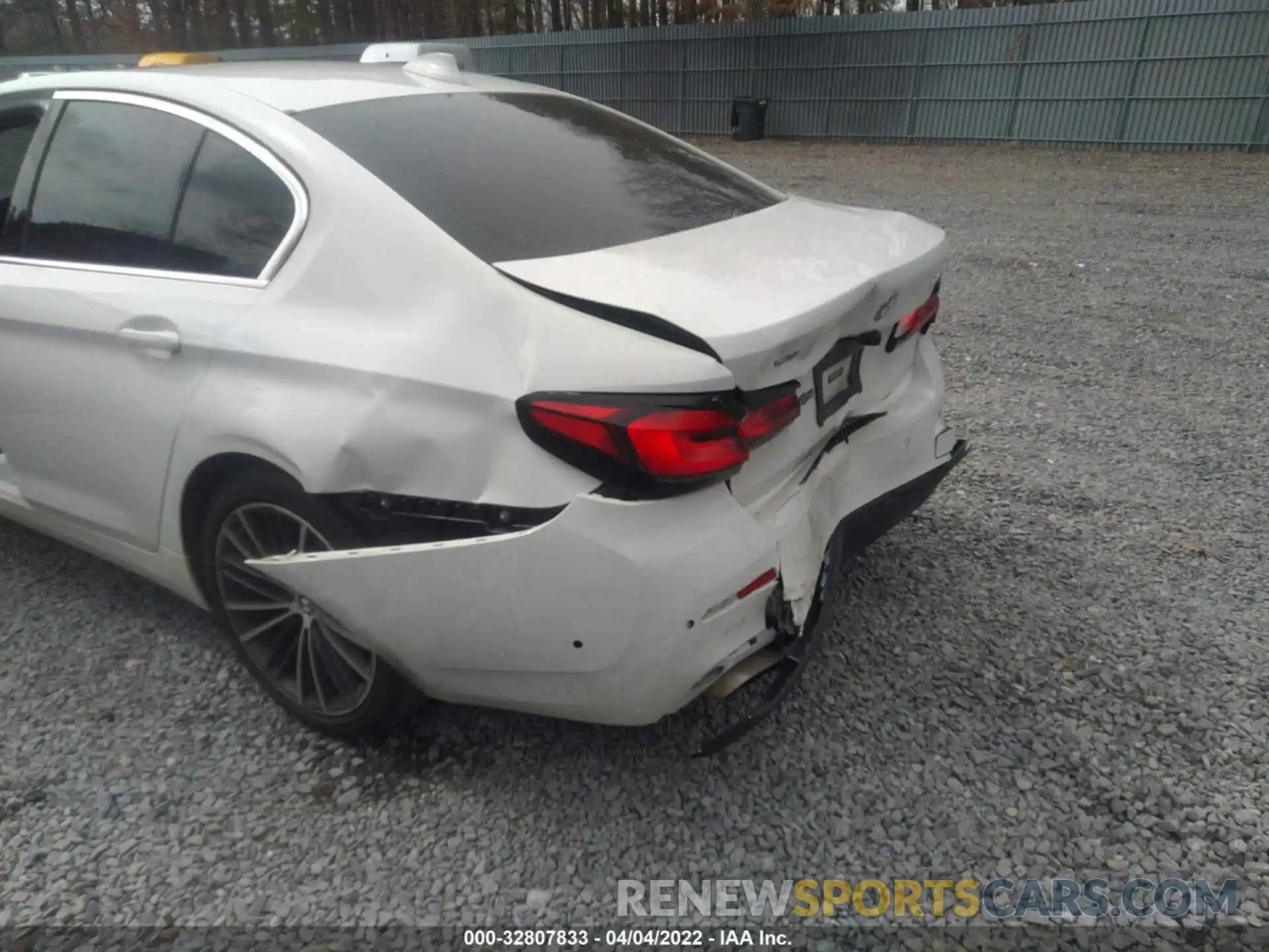 6 Photograph of a damaged car WBA73BJ04MCE79172 BMW 5 SERIES 2021