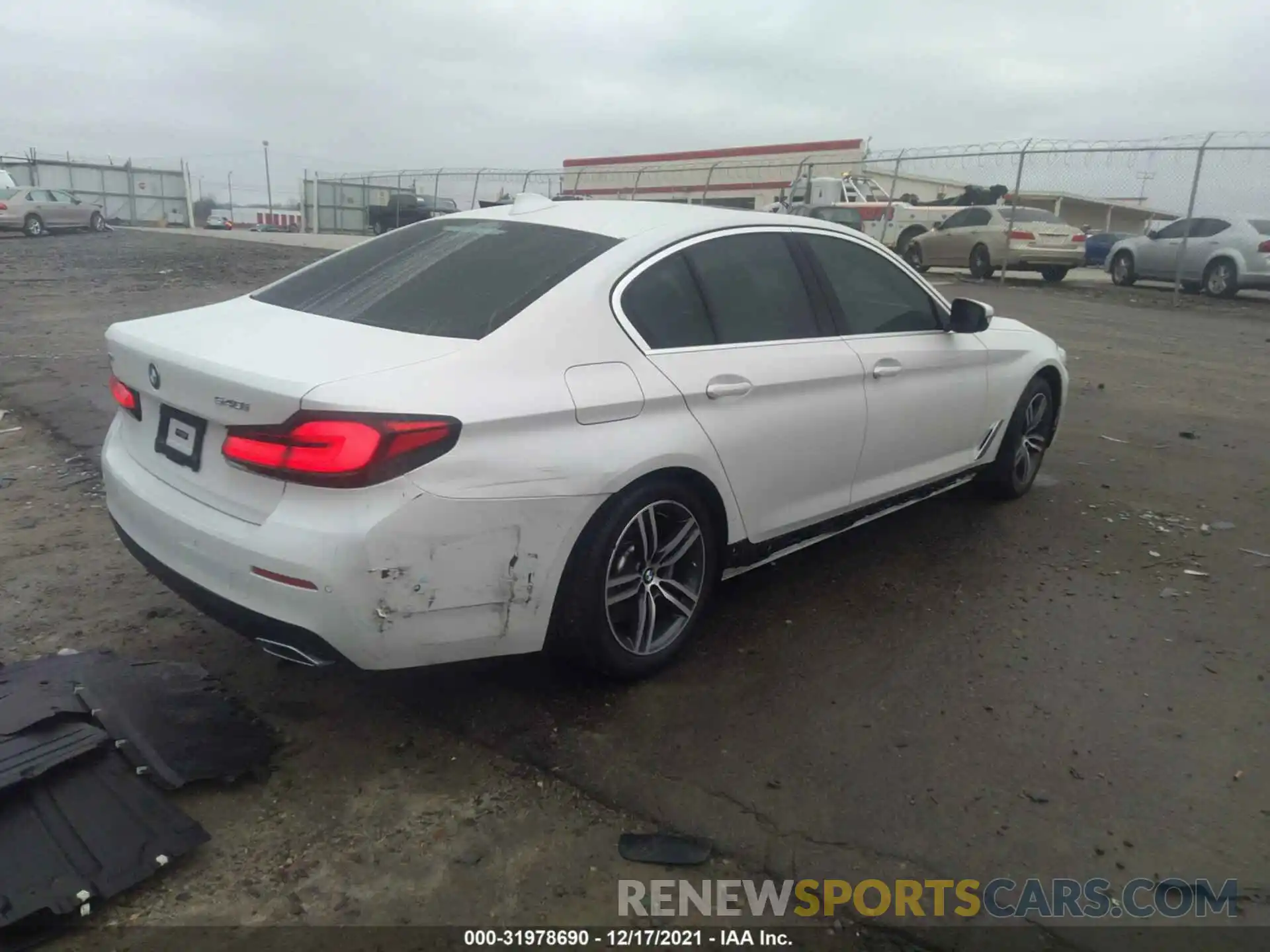 4 Photograph of a damaged car WBA73BJ04MCF50676 BMW 5 SERIES 2021