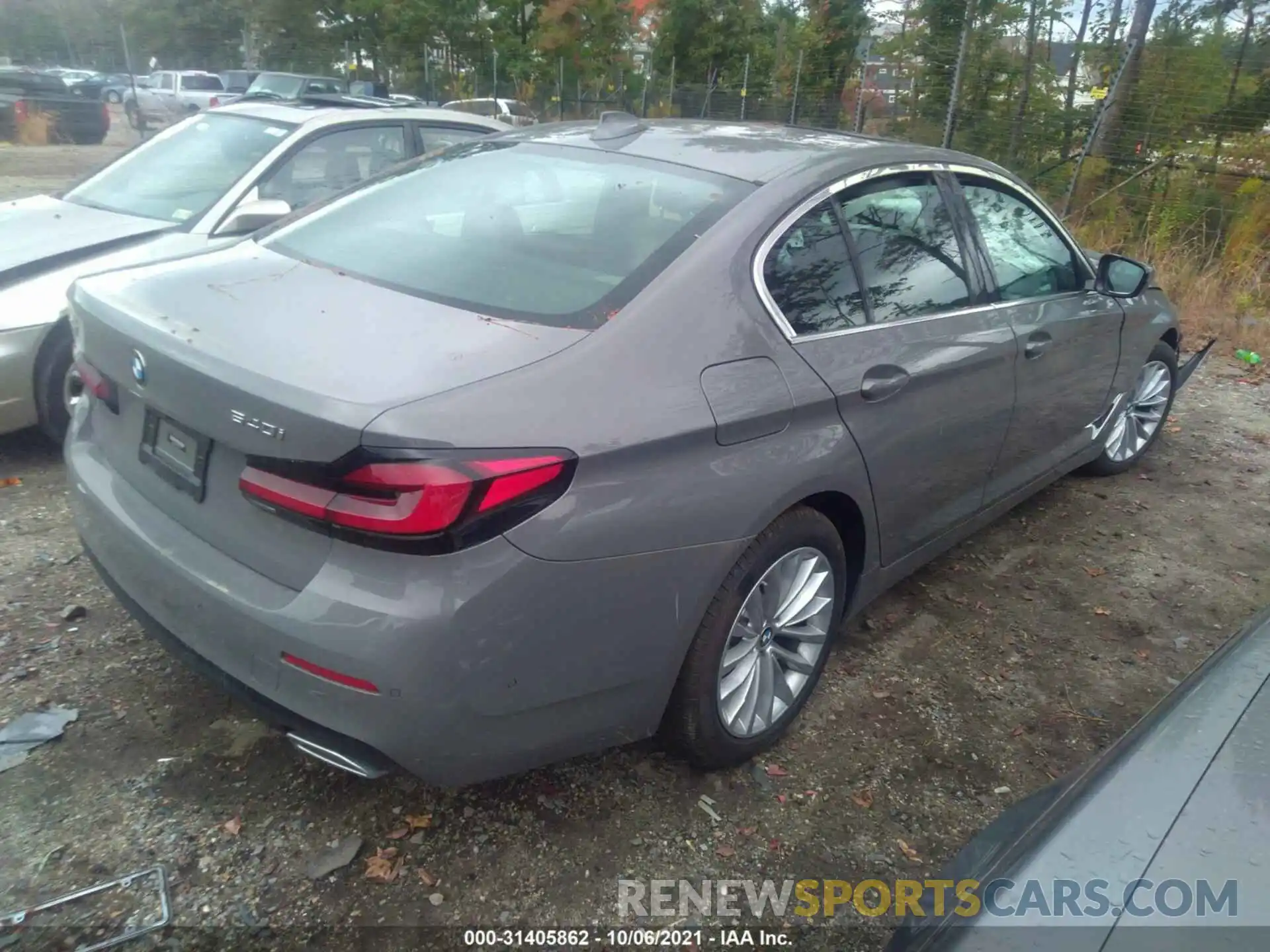 4 Photograph of a damaged car WBA73BJ04MWX32258 BMW 5 SERIES 2021