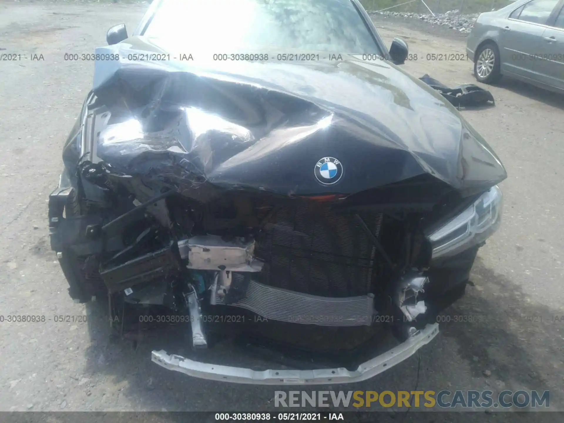 10 Photograph of a damaged car WBA73BJ05MWW92014 BMW 5 SERIES 2021