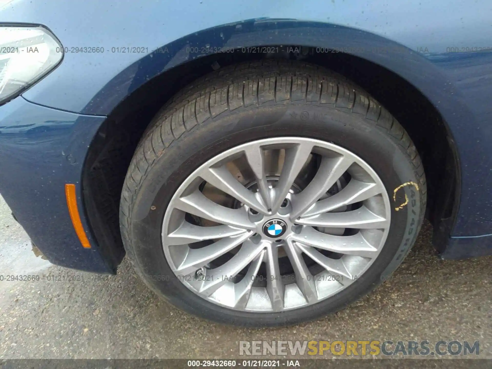 12 Photograph of a damaged car WBA73BJ06MWW96850 BMW 5 SERIES 2021