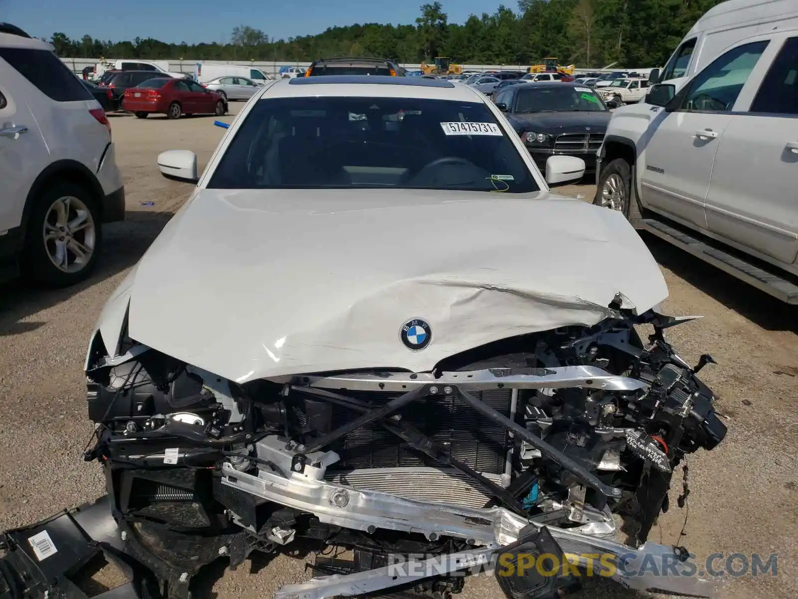 9 Photograph of a damaged car WBA73BJ08MWX15690 BMW 5 SERIES 2021