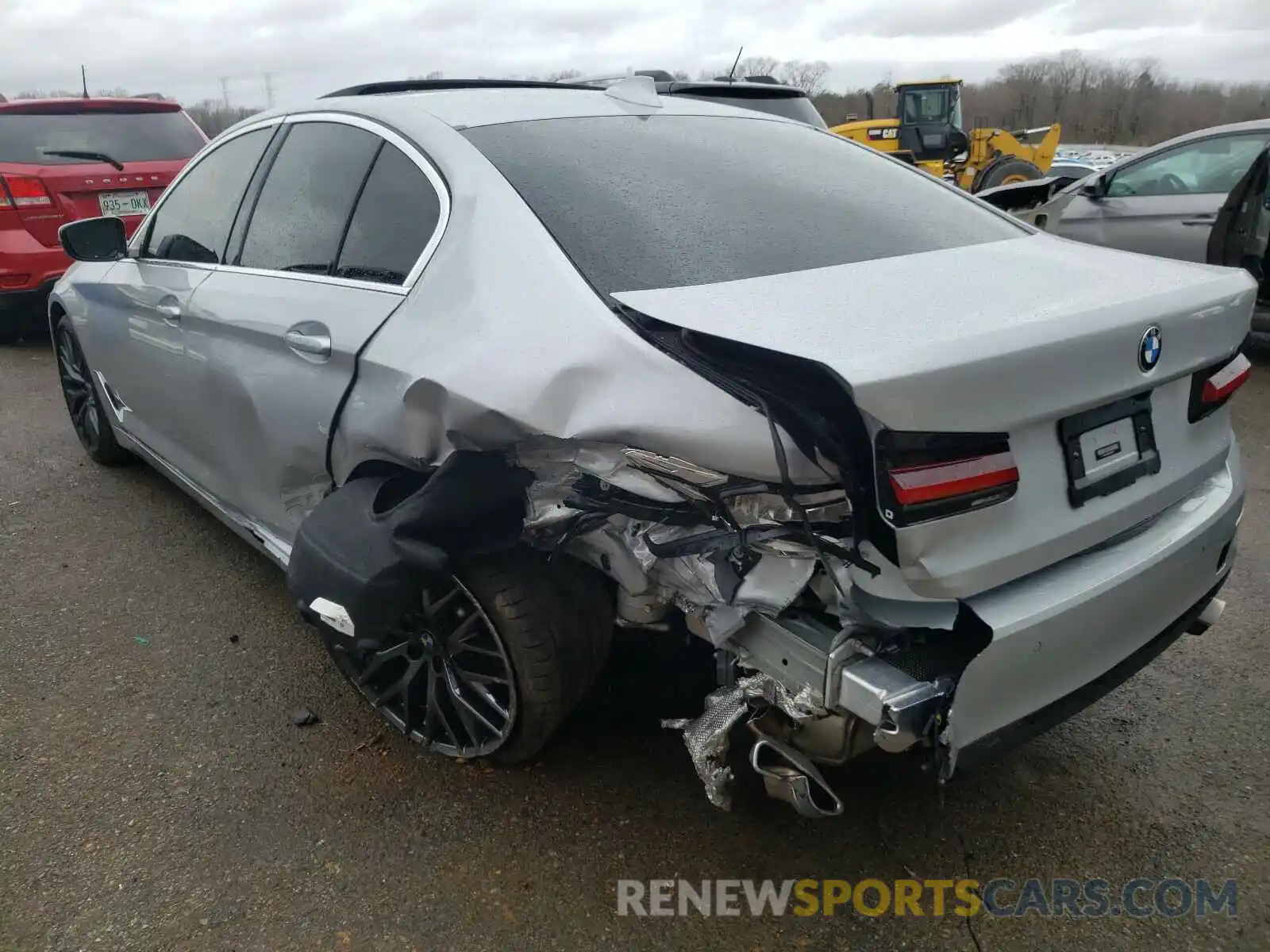 3 Фотография поврежденного автомобиля WBA73BJ09MCF24011 BMW 5 SERIES 2021
