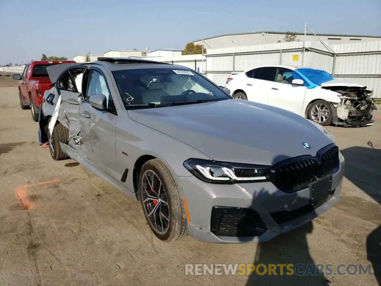 1 Photograph of a damaged car WBA13AG03NCJ21535 BMW 5 SERIES 2022