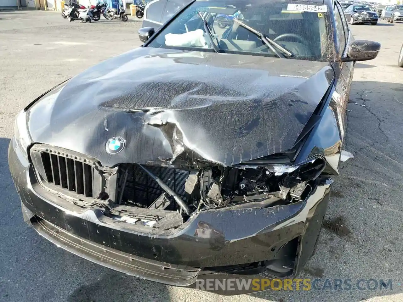 9 Photograph of a damaged car WBA13BJ00NCJ18476 BMW 5 SERIES 2022