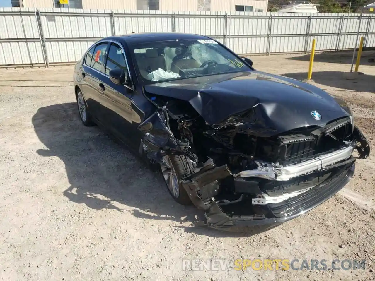 1 Photograph of a damaged car WBA13BJ01NCJ22259 BMW 5 SERIES 2022