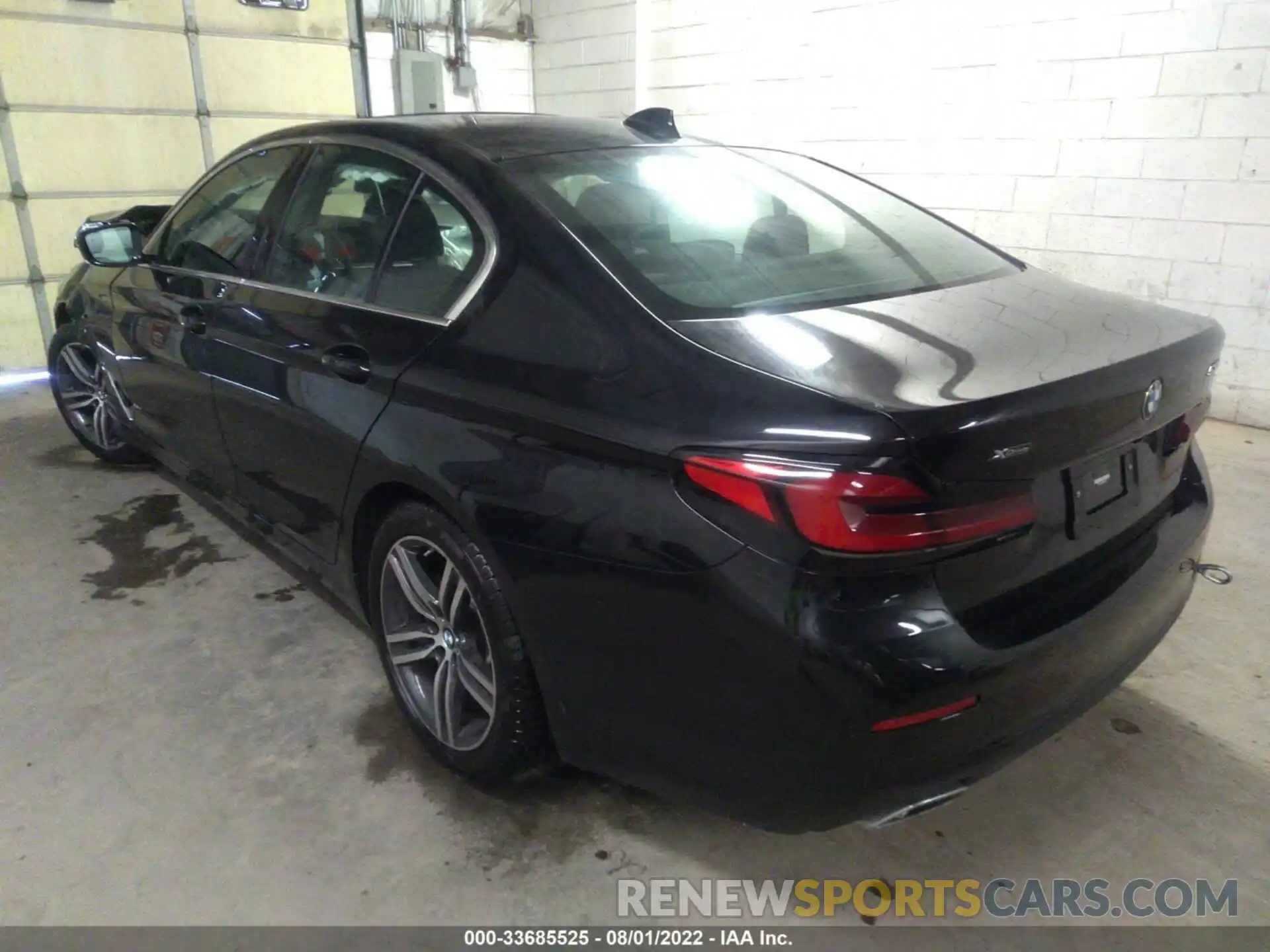 3 Photograph of a damaged car WBA13BJ01NWX62017 BMW 5 SERIES 2022