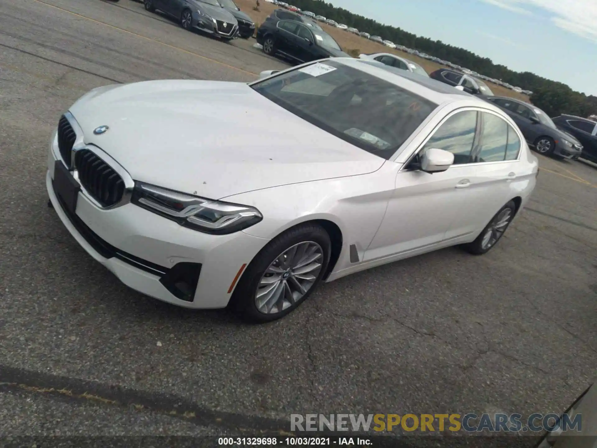 2 Photograph of a damaged car WBA13BJ0XNWX38413 BMW 5 SERIES 2022