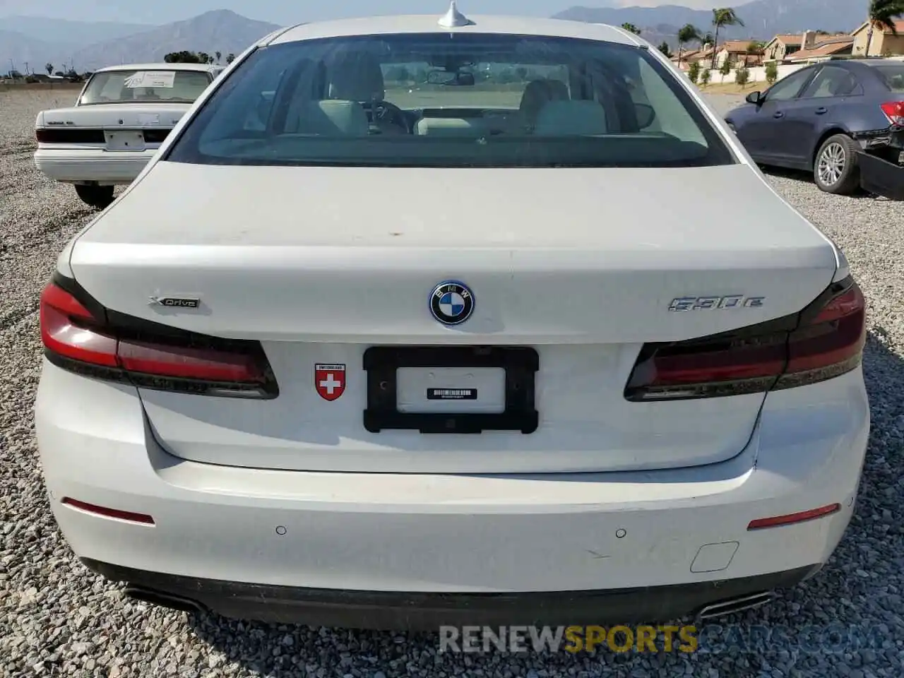 6 Photograph of a damaged car WBA33AG01NCJ23471 BMW 5 SERIES 2022