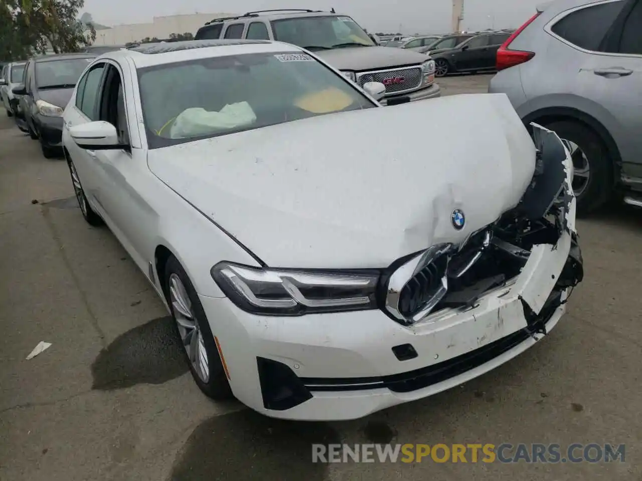 1 Photograph of a damaged car WBA53BH00NCH61338 BMW 5 SERIES 2022