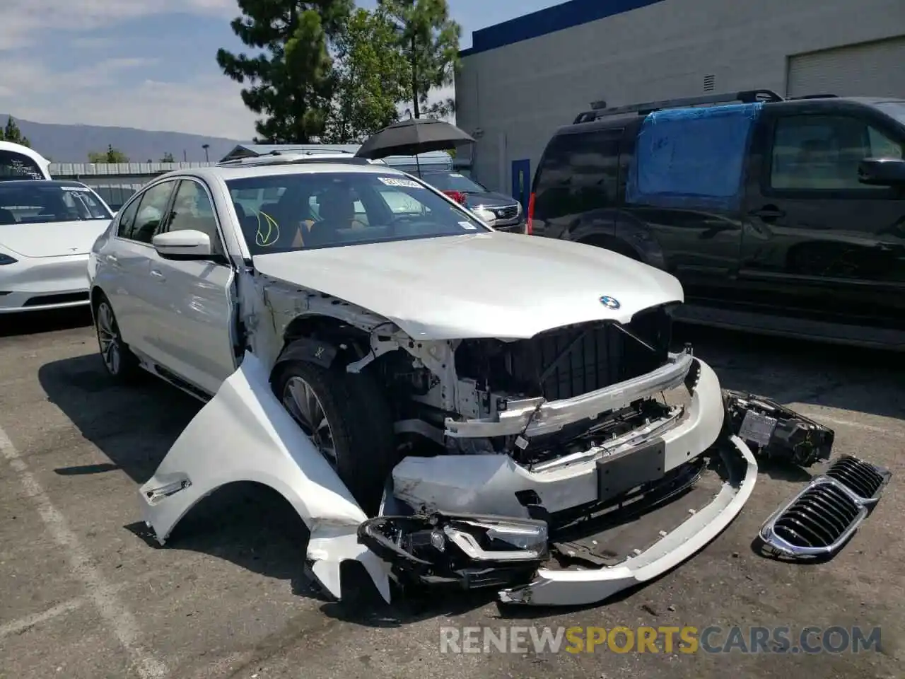 1 Photograph of a damaged car WBA53BH00NCJ48620 BMW 5 SERIES 2022