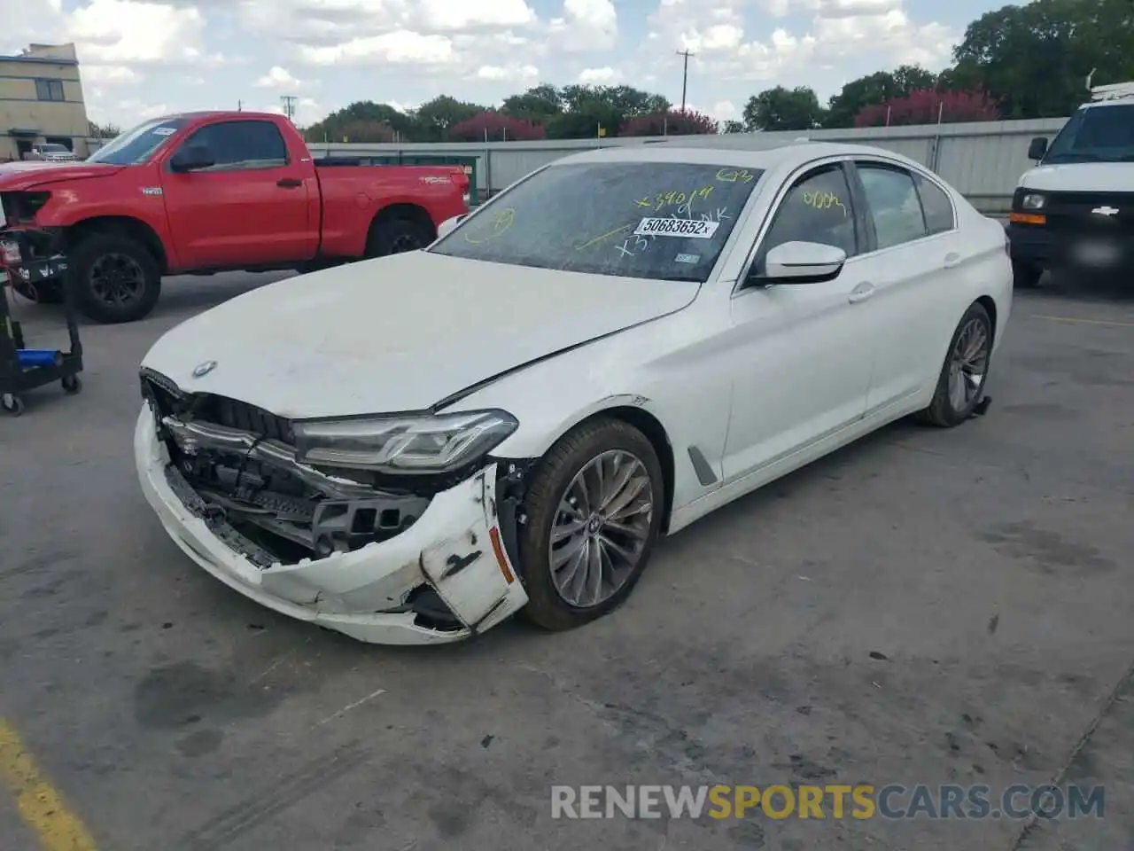 2 Photograph of a damaged car WBA53BH01NWX39019 BMW 5 SERIES 2022