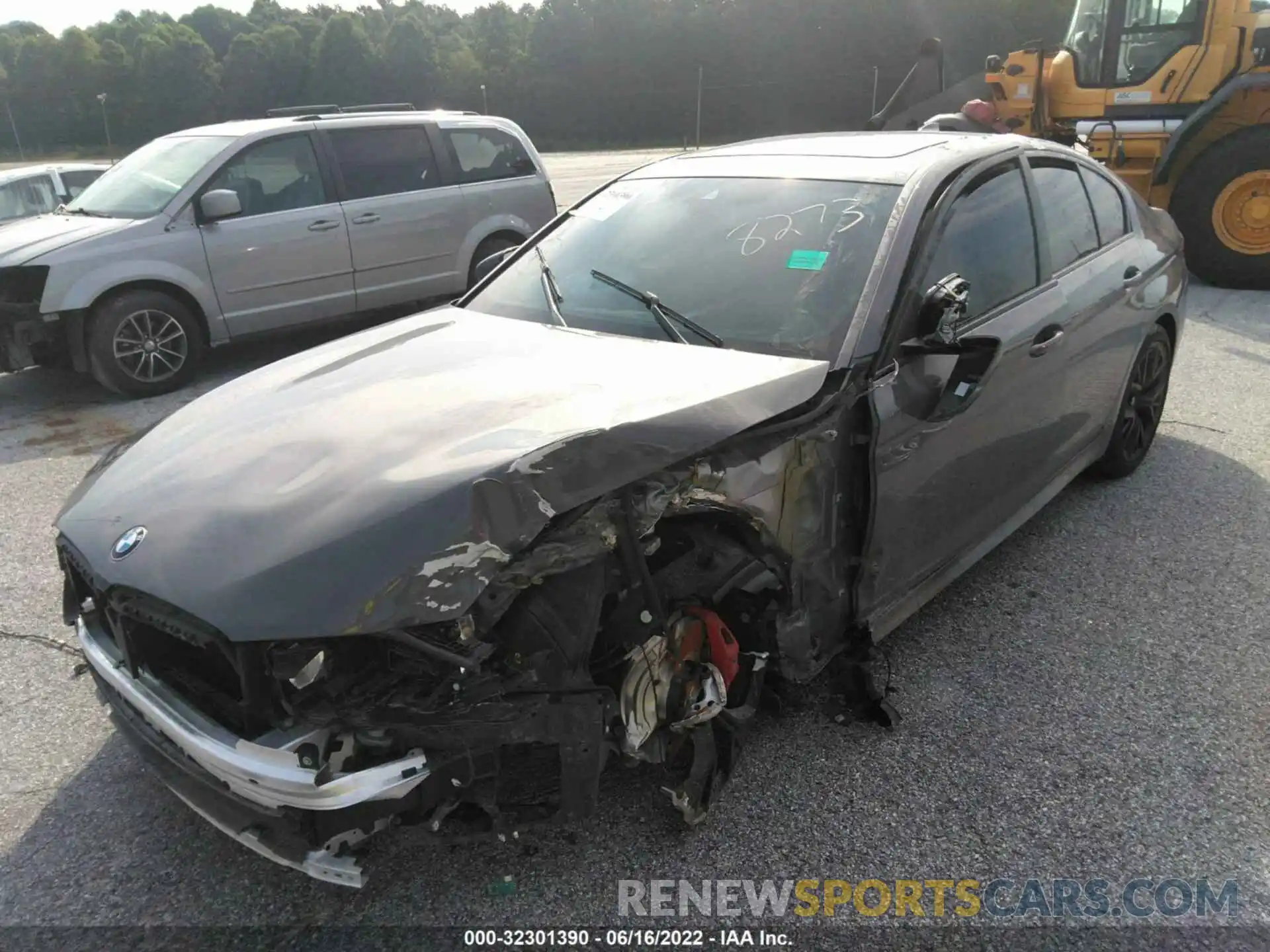 2 Photograph of a damaged car WBA53BH04NCJ28273 BMW 5 SERIES 2022