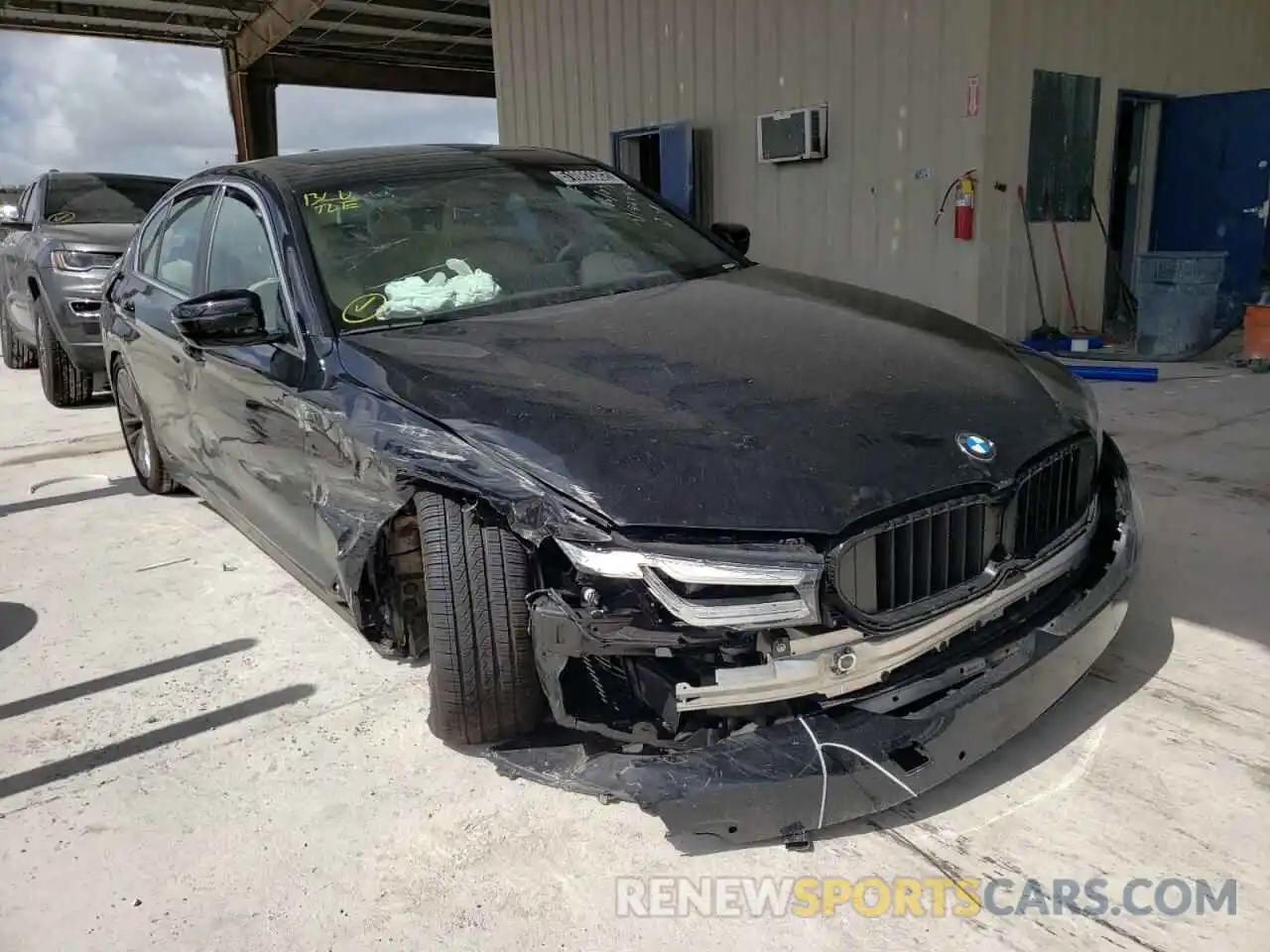 1 Photograph of a damaged car WBA53BH05NCK28625 BMW 5 SERIES 2022