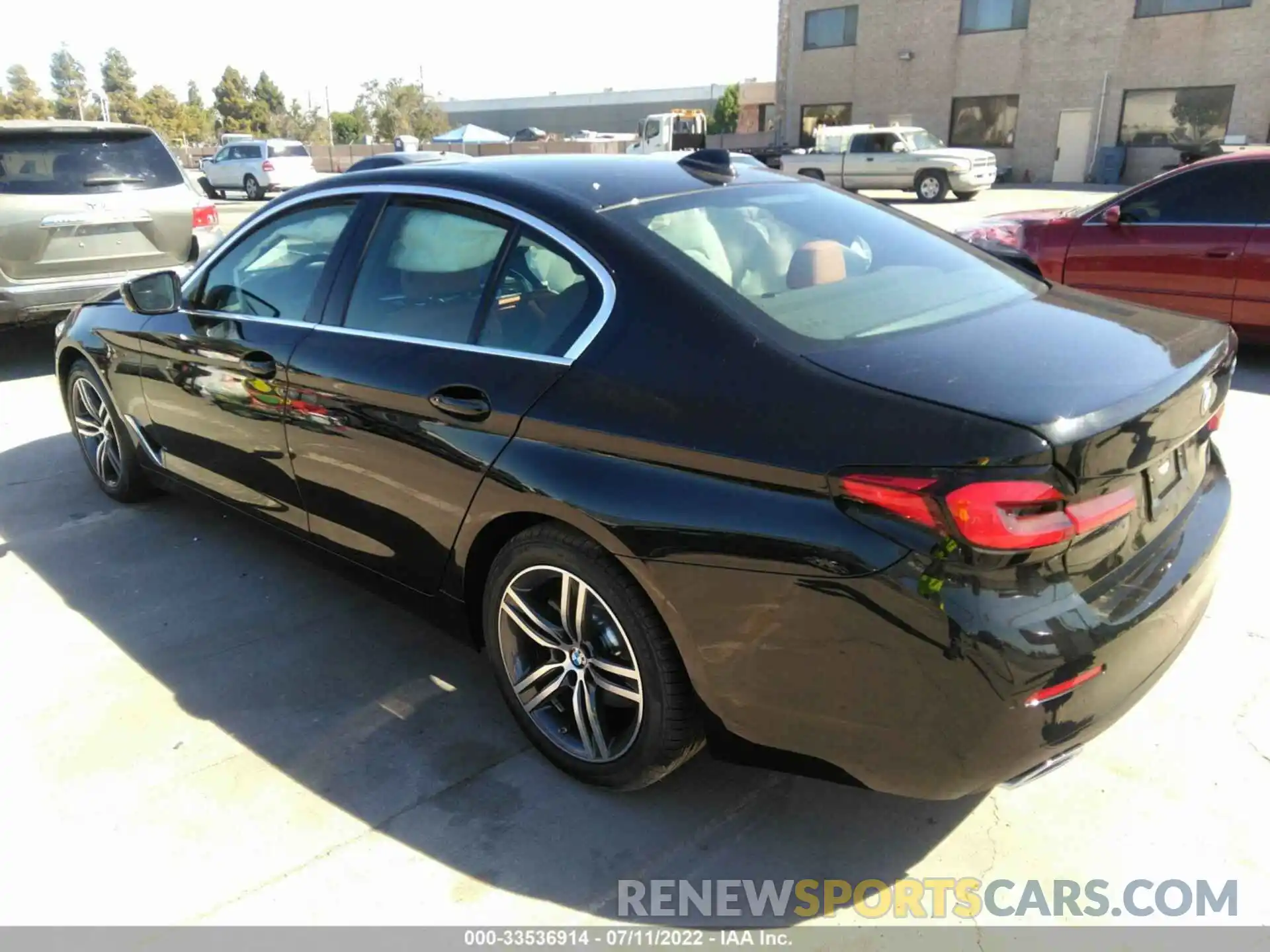 3 Photograph of a damaged car WBA53BH06NWX59282 BMW 5 SERIES 2022