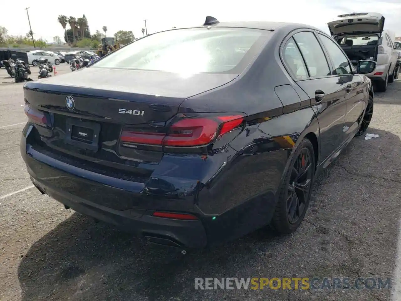 4 Photograph of a damaged car WBA53BJ07NCH92080 BMW 5 SERIES 2022