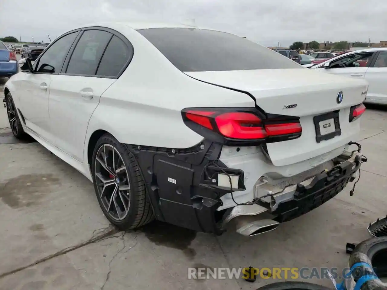 3 Photograph of a damaged car WBA73BJ03NWX55984 BMW 5 SERIES 2022