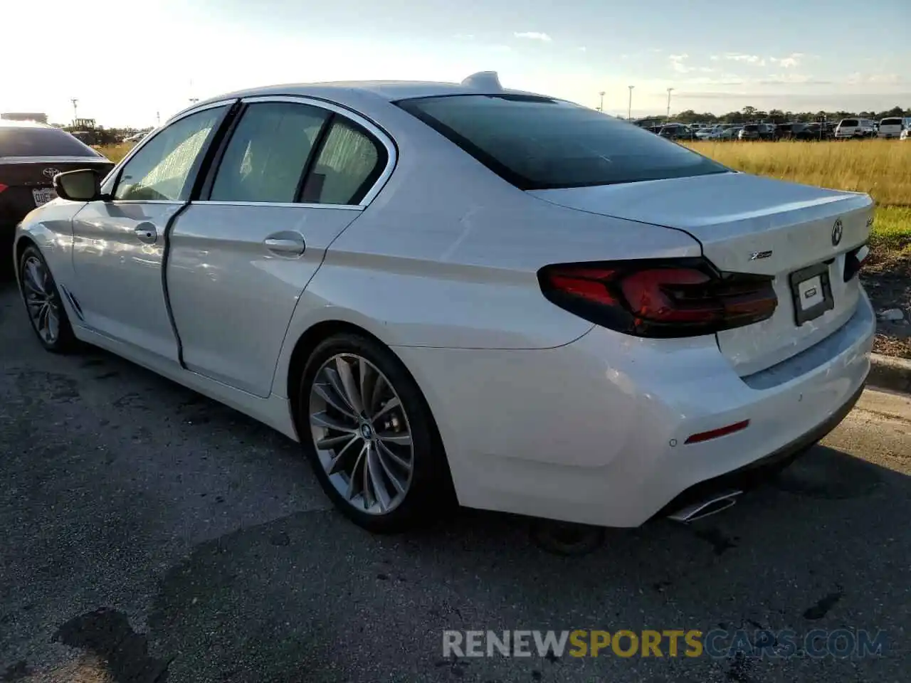 3 Photograph of a damaged car WBA73BJ08NCH82893 BMW 5 SERIES 2022