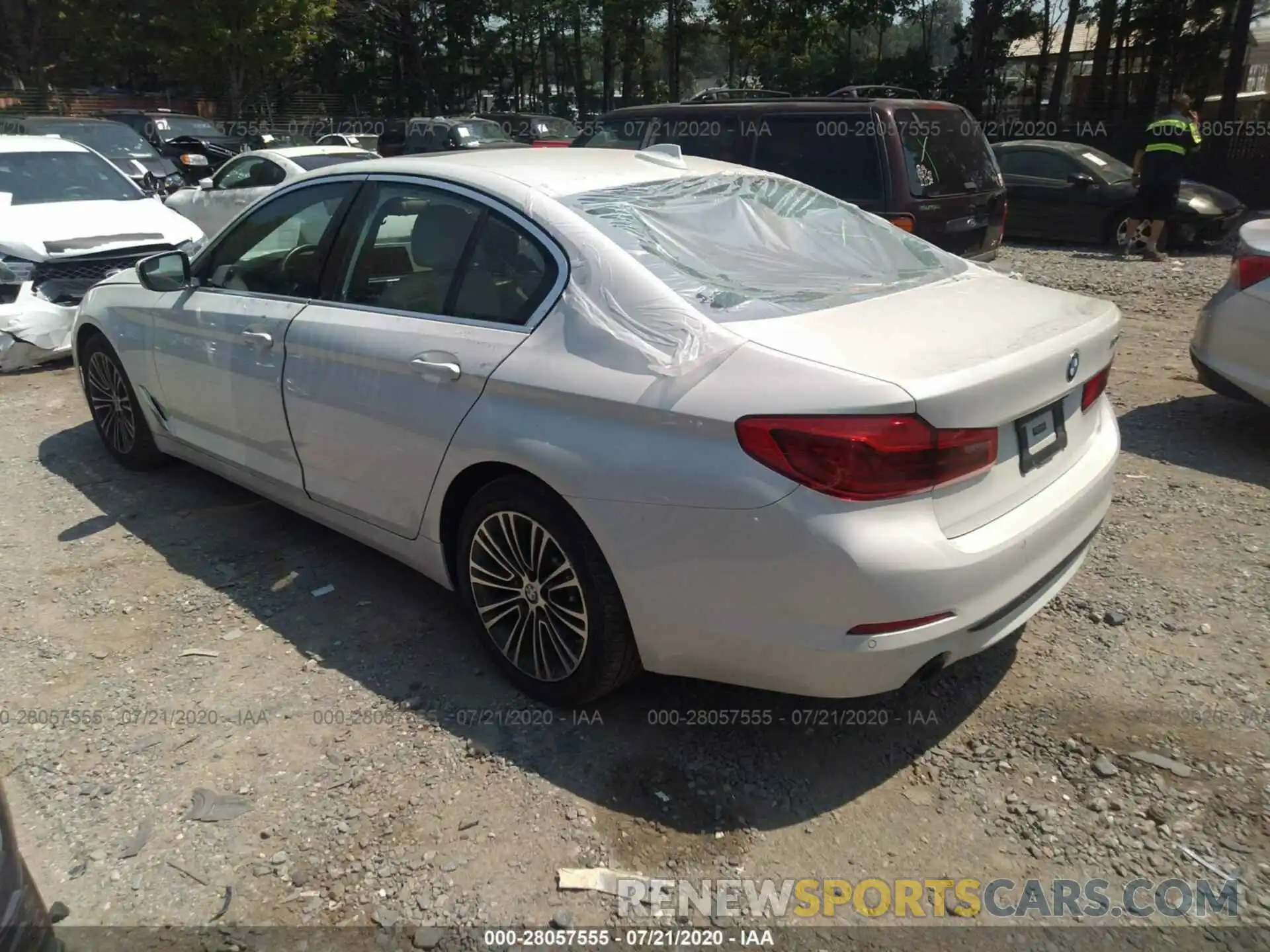 3 Photograph of a damaged car WBAJA5C59KWW18758 BMW 530 2019