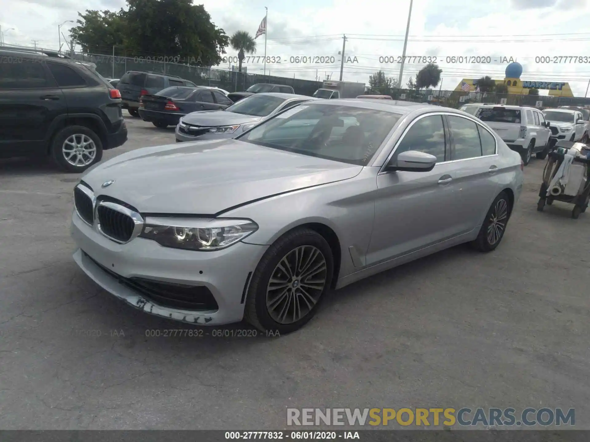 2 Photograph of a damaged car WBAJA5C59KWW18842 BMW 530 2019