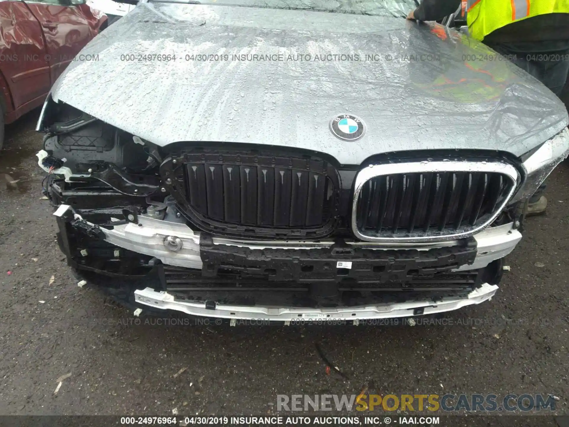 6 Photograph of a damaged car WBAJA7C50KWC77930 BMW 530 2019