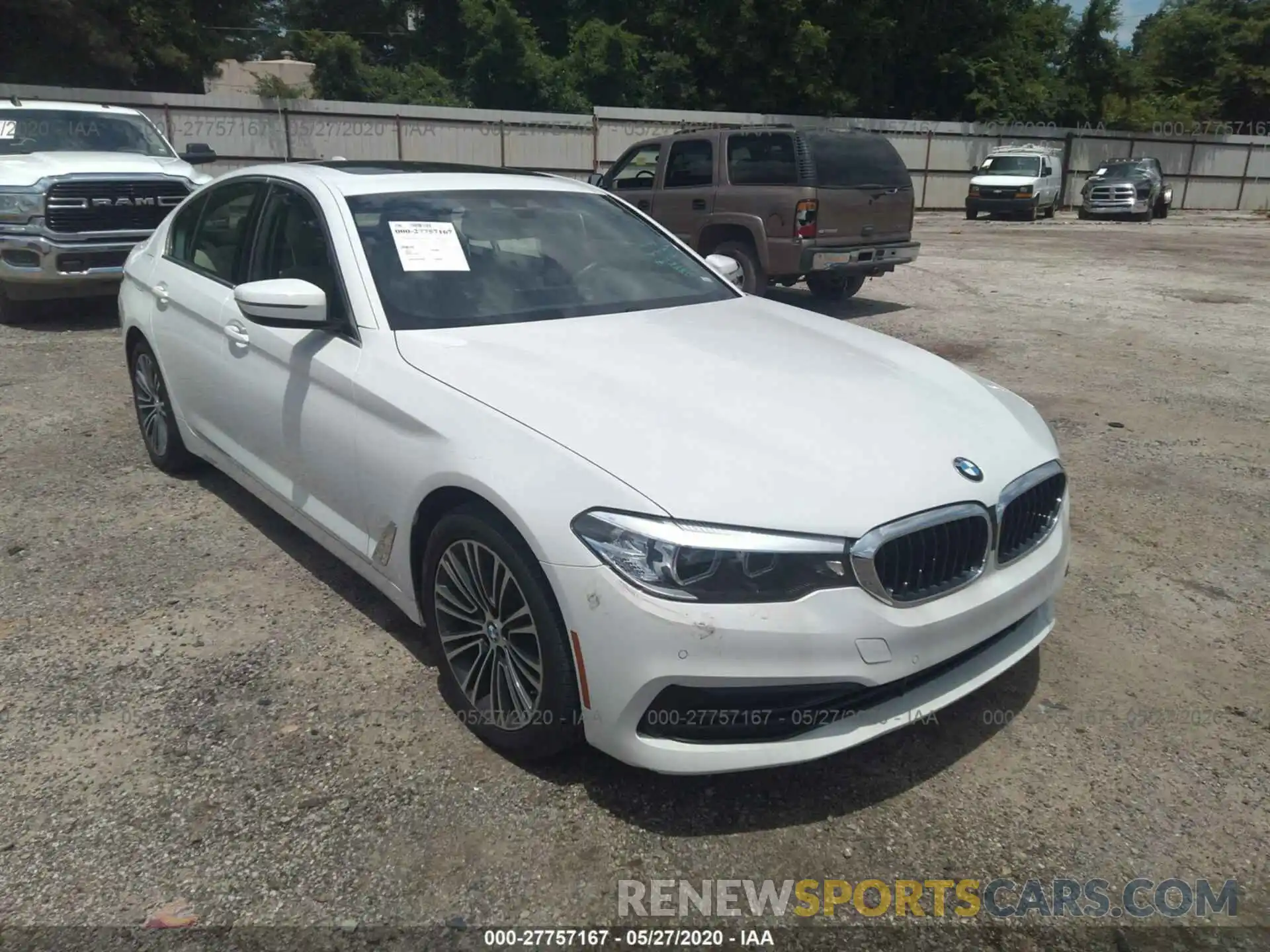 1 Photograph of a damaged car WBAJA7C52KWW19200 BMW 530 2019