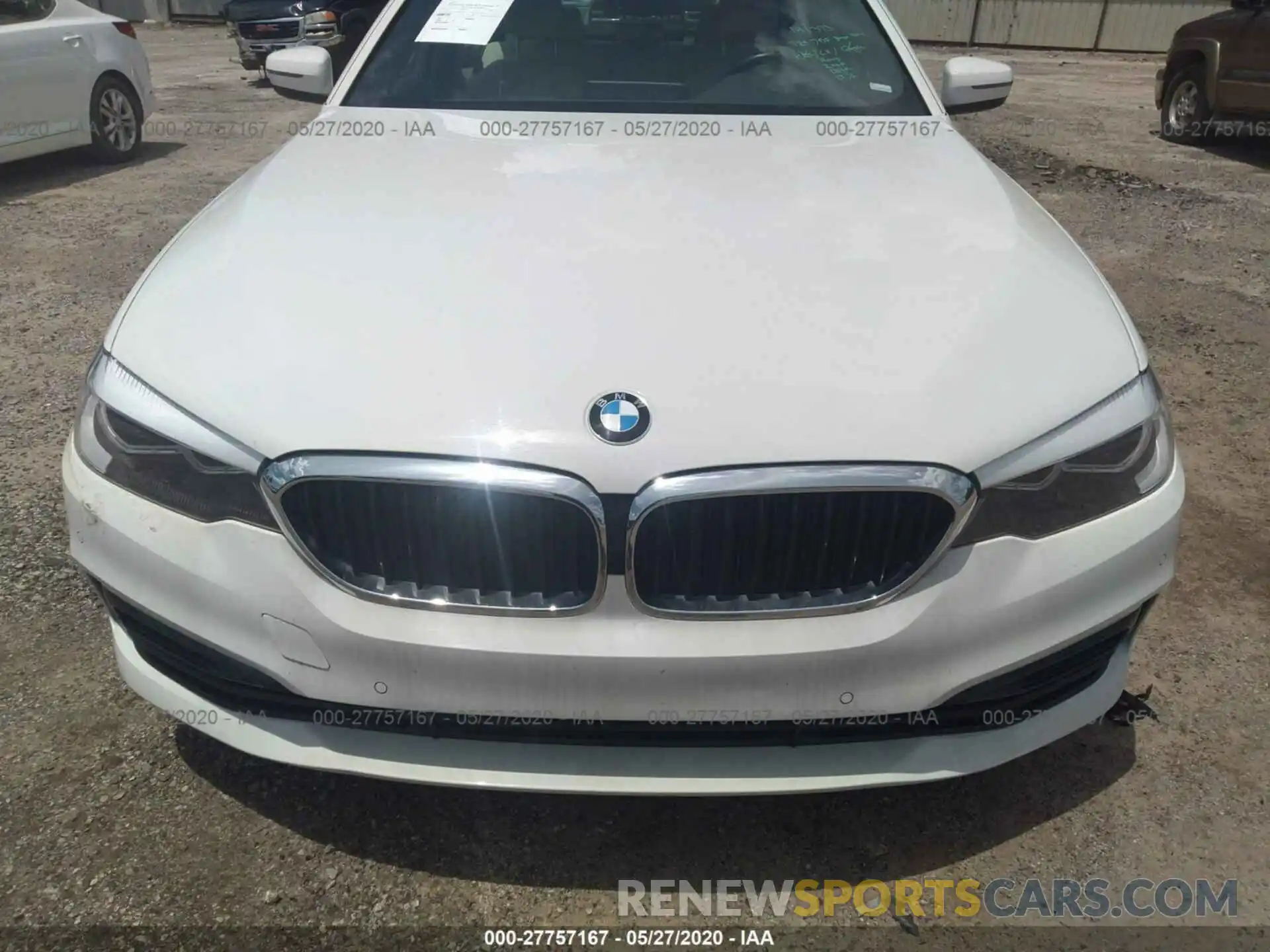 6 Photograph of a damaged car WBAJA7C52KWW19200 BMW 530 2019