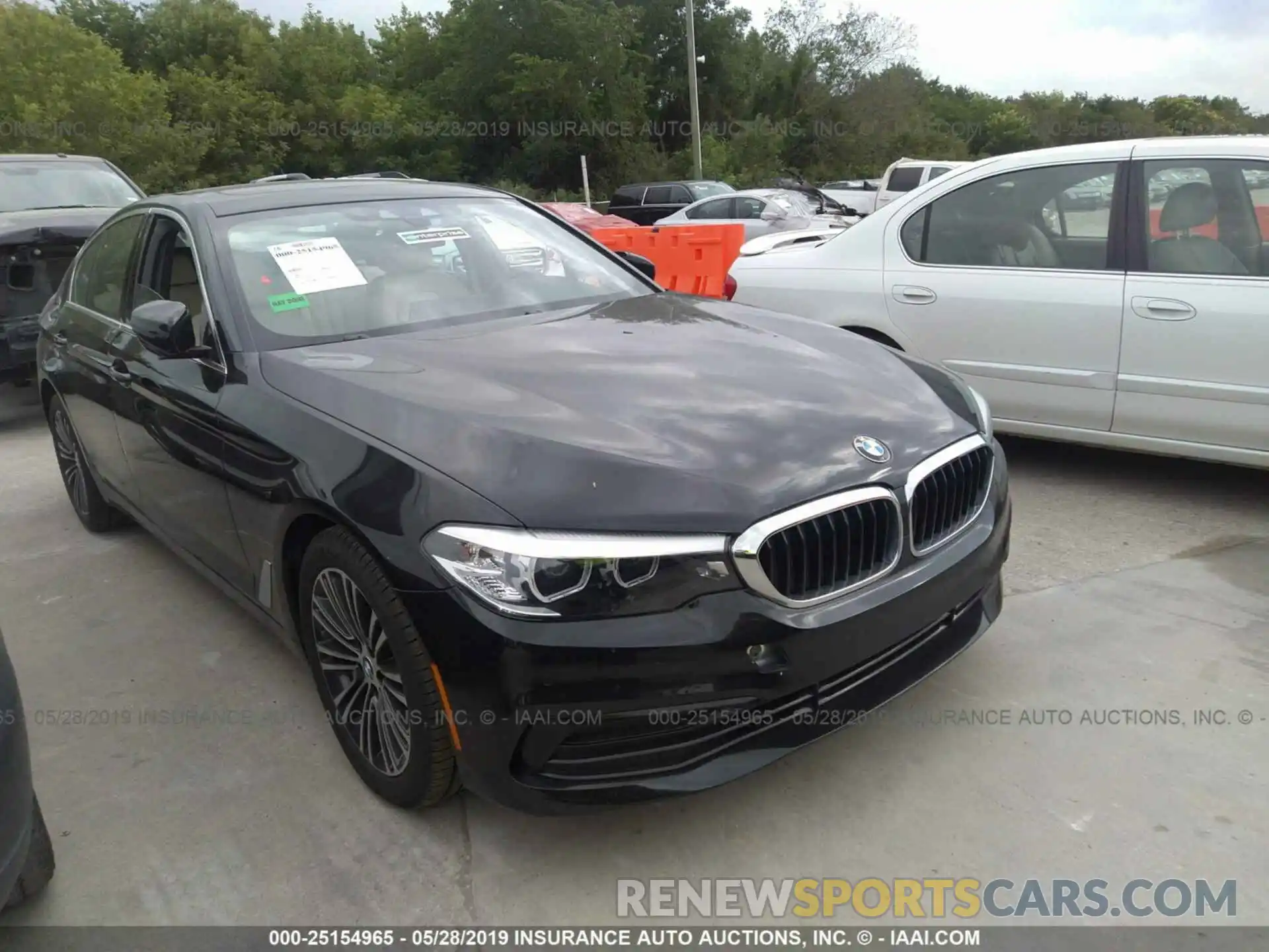 1 Photograph of a damaged car WBAJA7C54KWW17285 BMW 530 2019