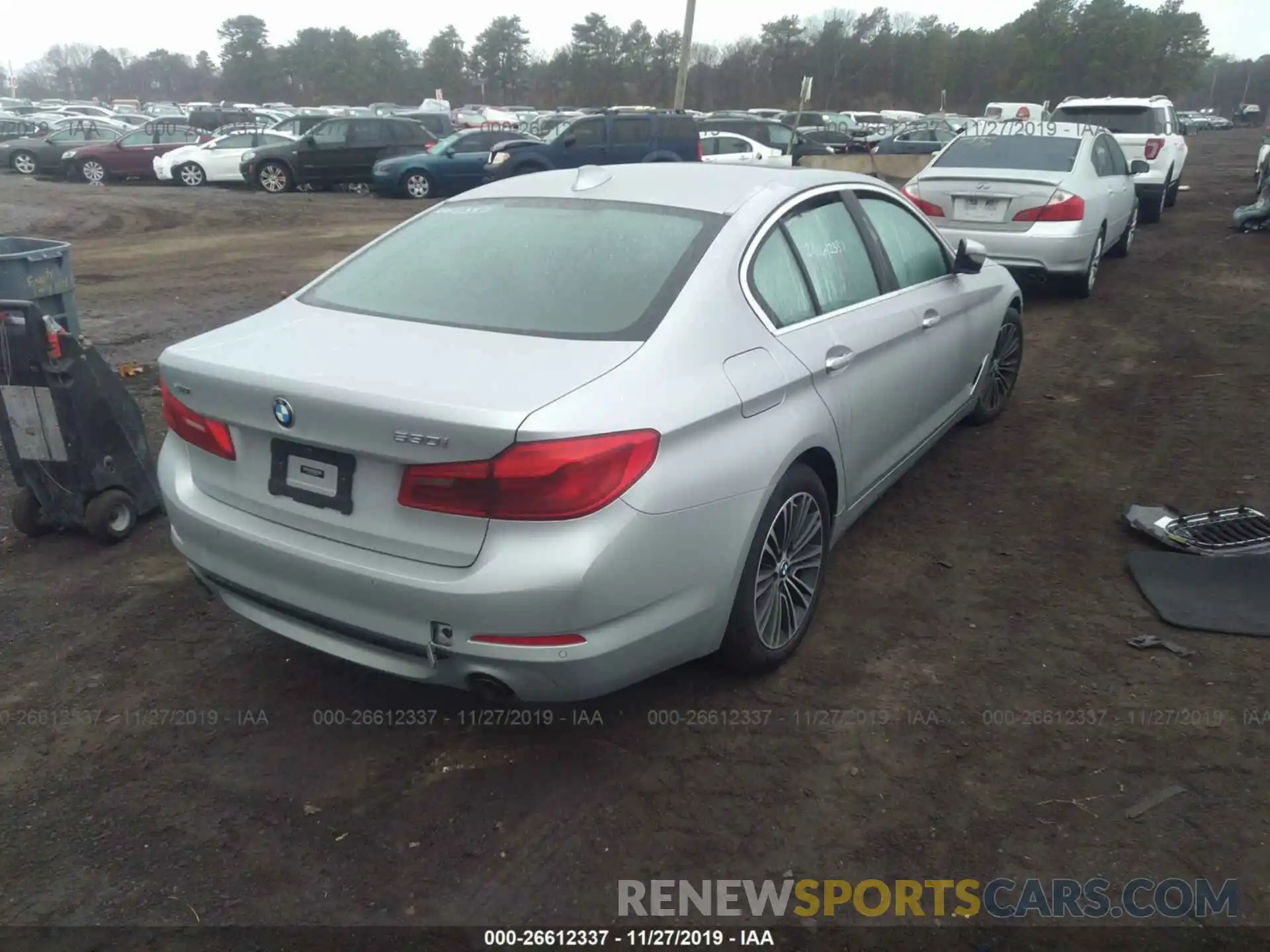 4 Photograph of a damaged car WBAJA7C56KWW40406 BMW 530 2019