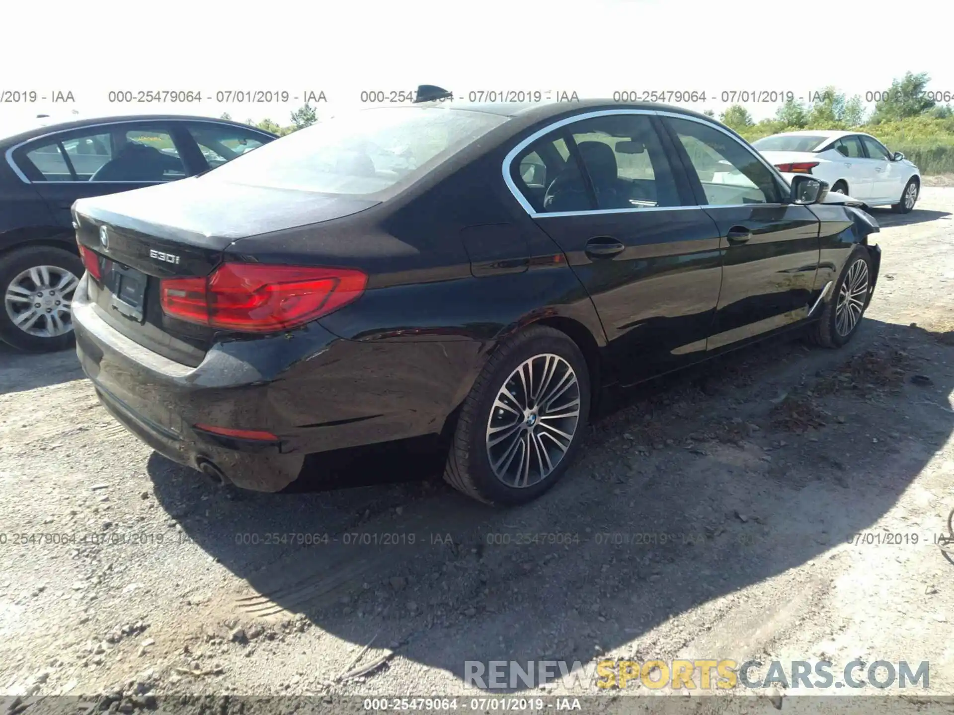 4 Фотография поврежденного автомобиля WBAJA7C57KWW17622 BMW 530 2019