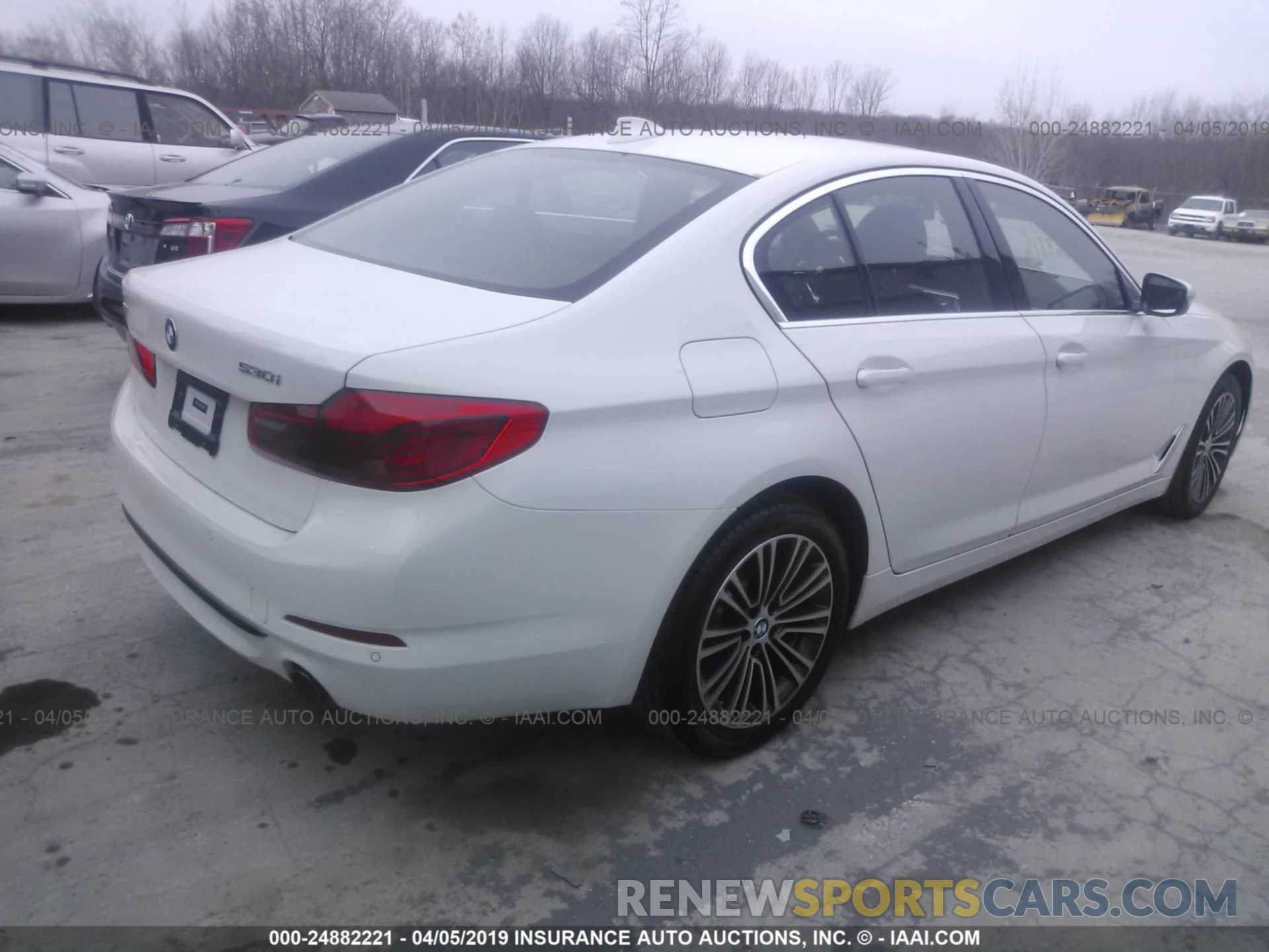 4 Photograph of a damaged car WBAJA7C59KWW16570 BMW 530 2019