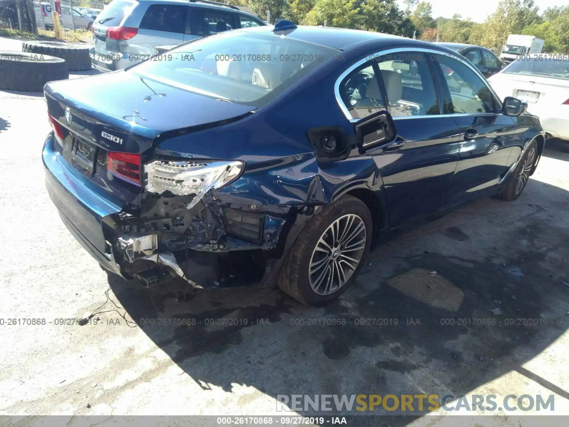 4 Photograph of a damaged car WBAJA7C5XKWW02211 BMW 530 2019