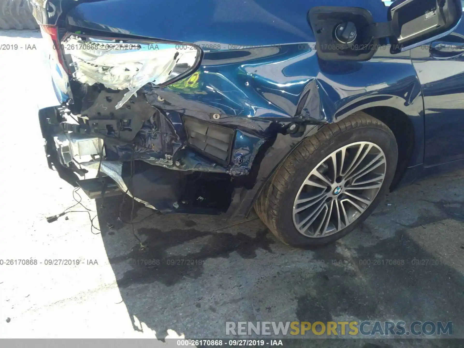 6 Photograph of a damaged car WBAJA7C5XKWW02211 BMW 530 2019