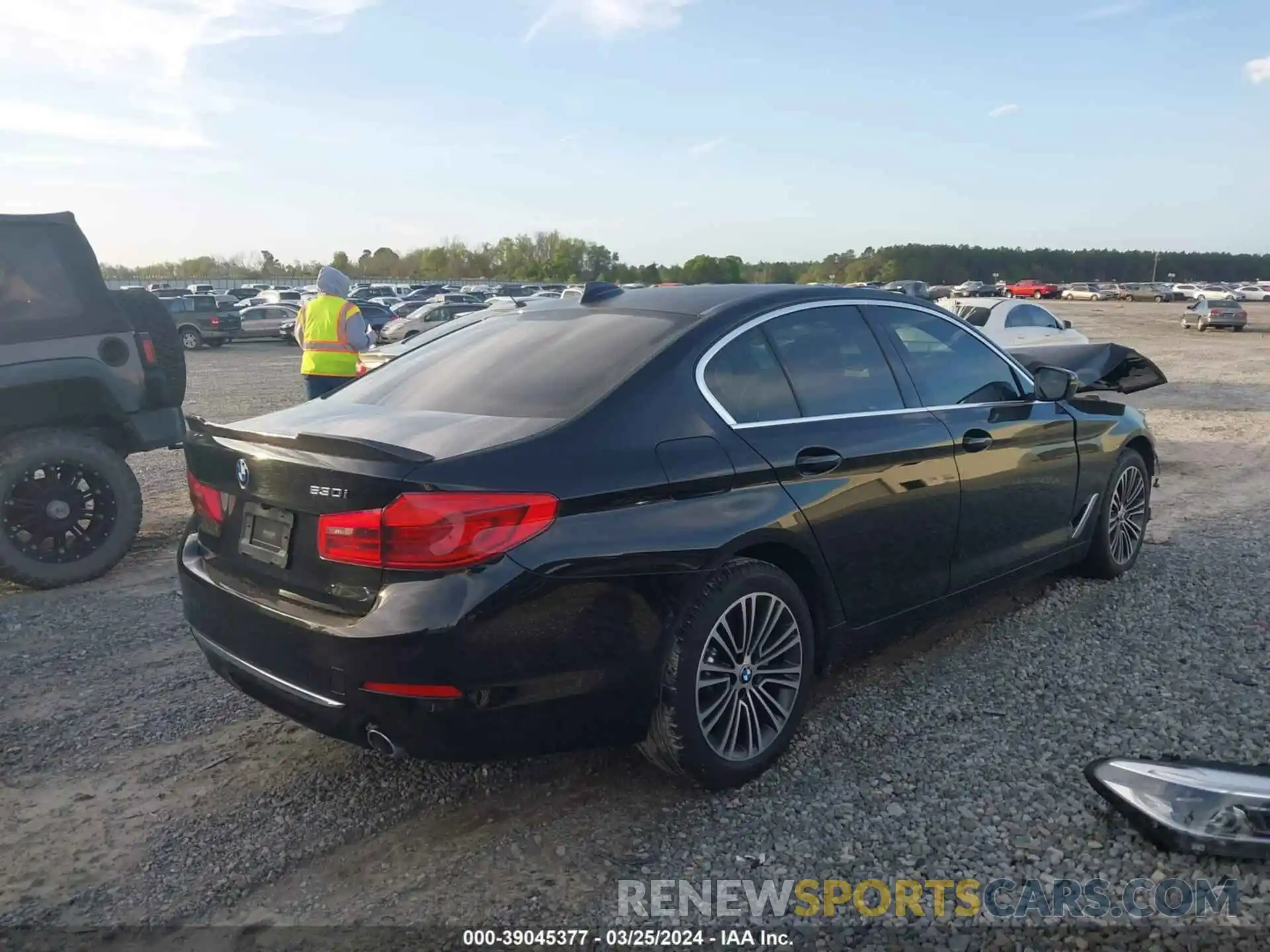 4 Photograph of a damaged car WBAJR3C01LCD62624 BMW 530 2020