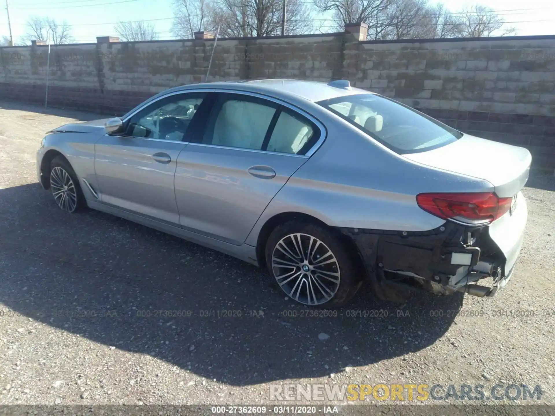 3 Photograph of a damaged car WBAJR3C04LCD07245 BMW 530 2020