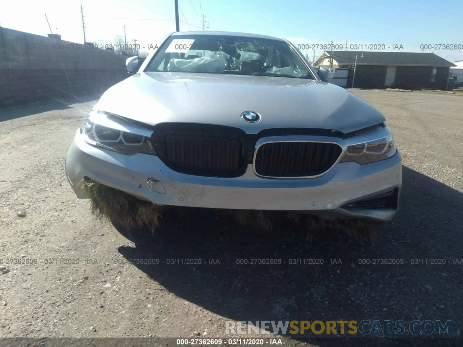 6 Photograph of a damaged car WBAJR3C04LCD07245 BMW 530 2020