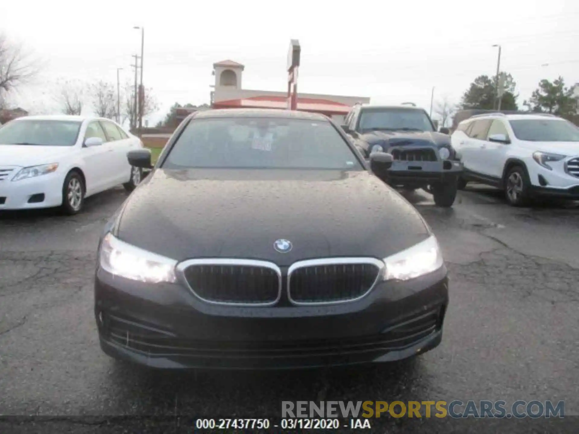 5 Photograph of a damaged car WBAJR3C05LWW63683 BMW 530 2020
