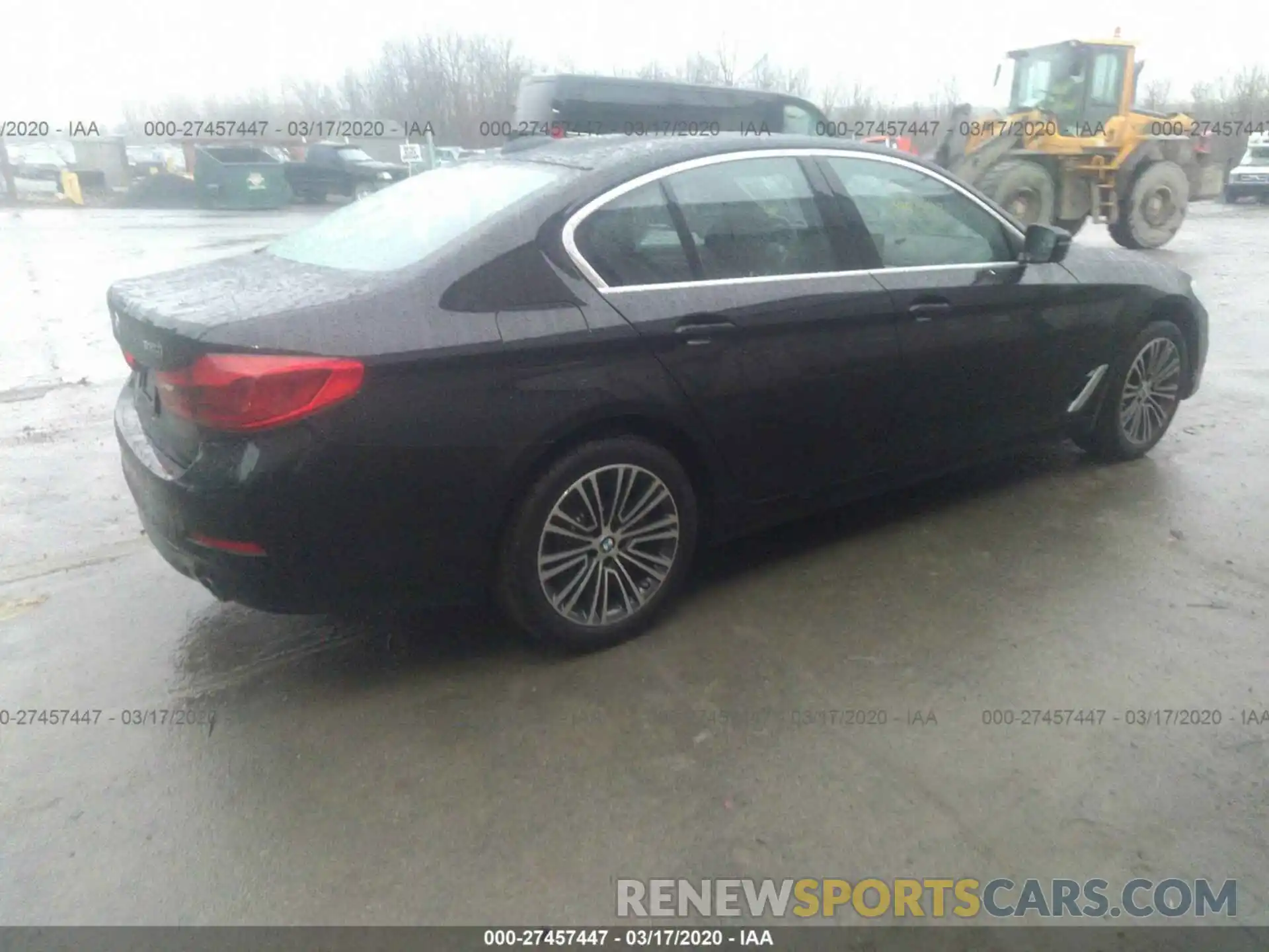 4 Photograph of a damaged car WBAJR7C07LCD12737 BMW 530 2020