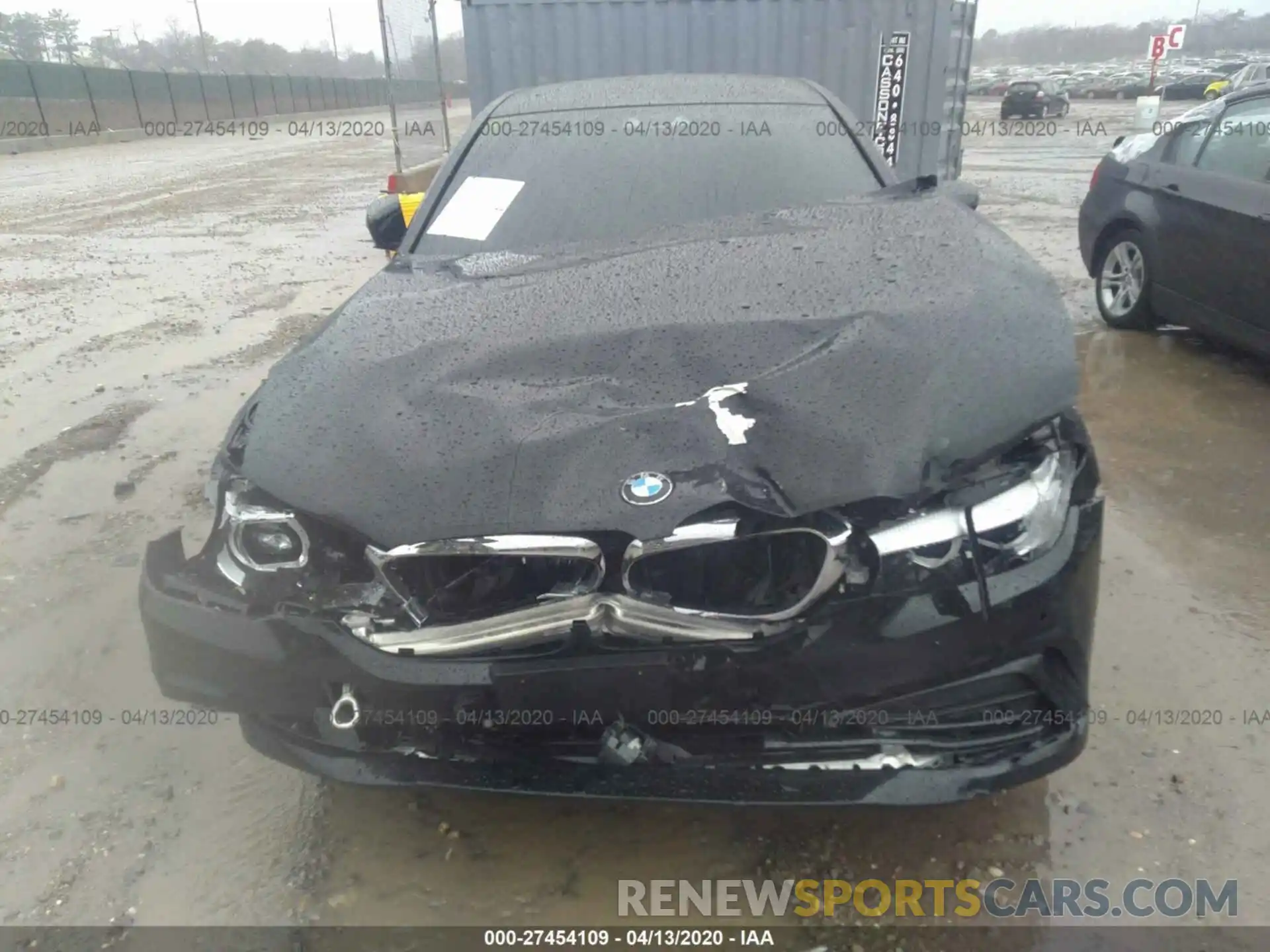 6 Photograph of a damaged car WBAJR7C08LCD61185 BMW 530 2020