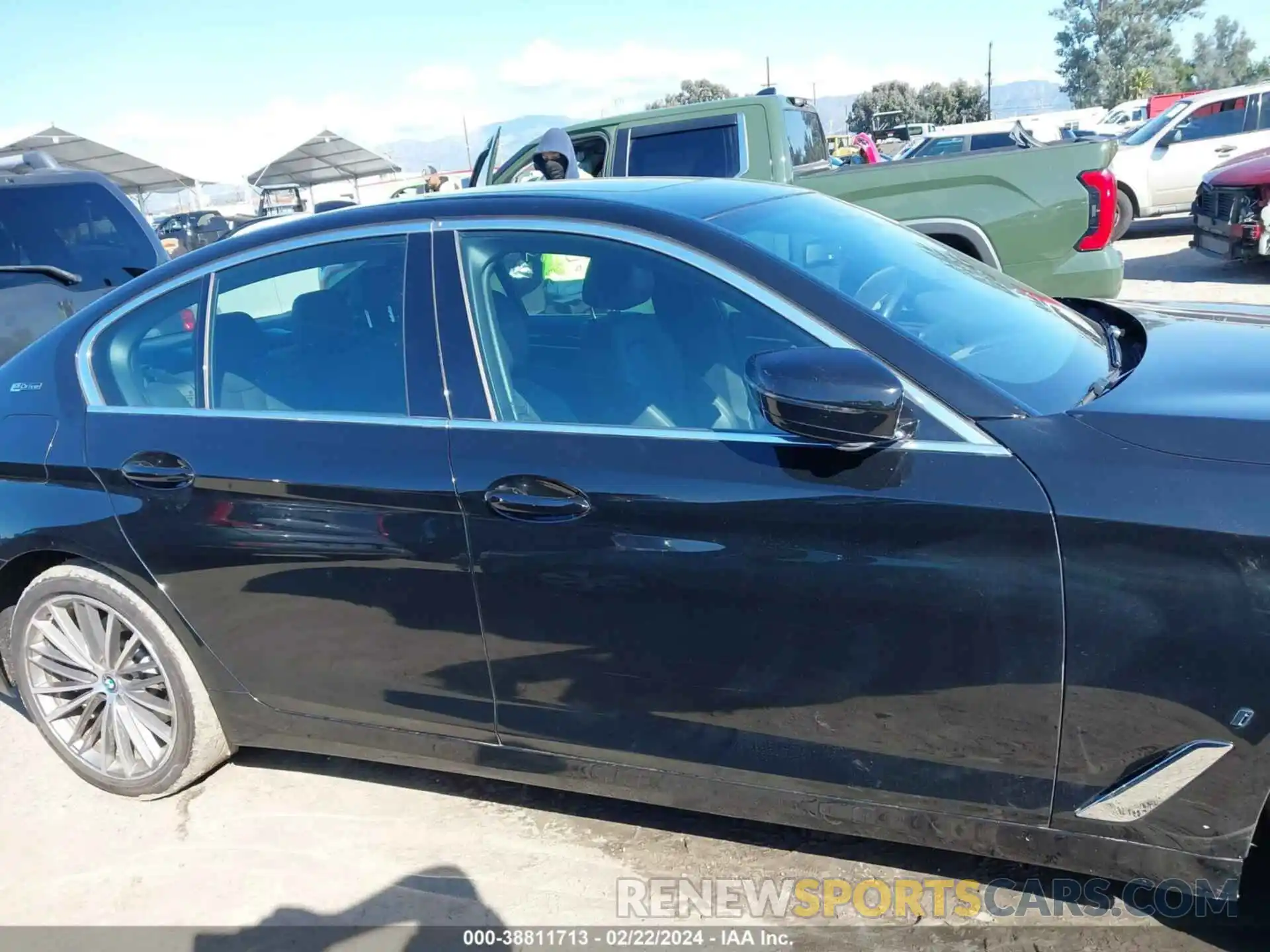 13 Photograph of a damaged car WBAJA9C50KB399672 BMW 530E 2019