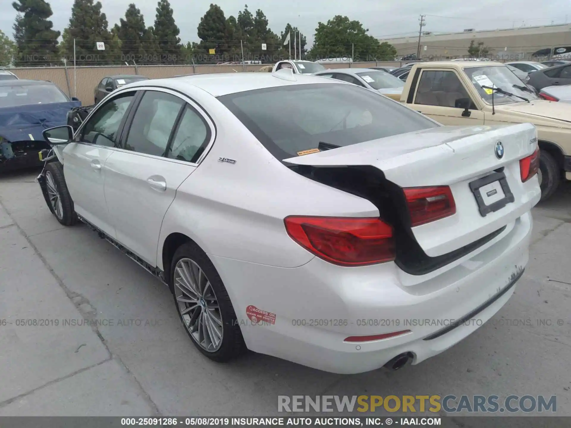 3 Photograph of a damaged car WBAJA9C53KB253699 BMW 530E 2019