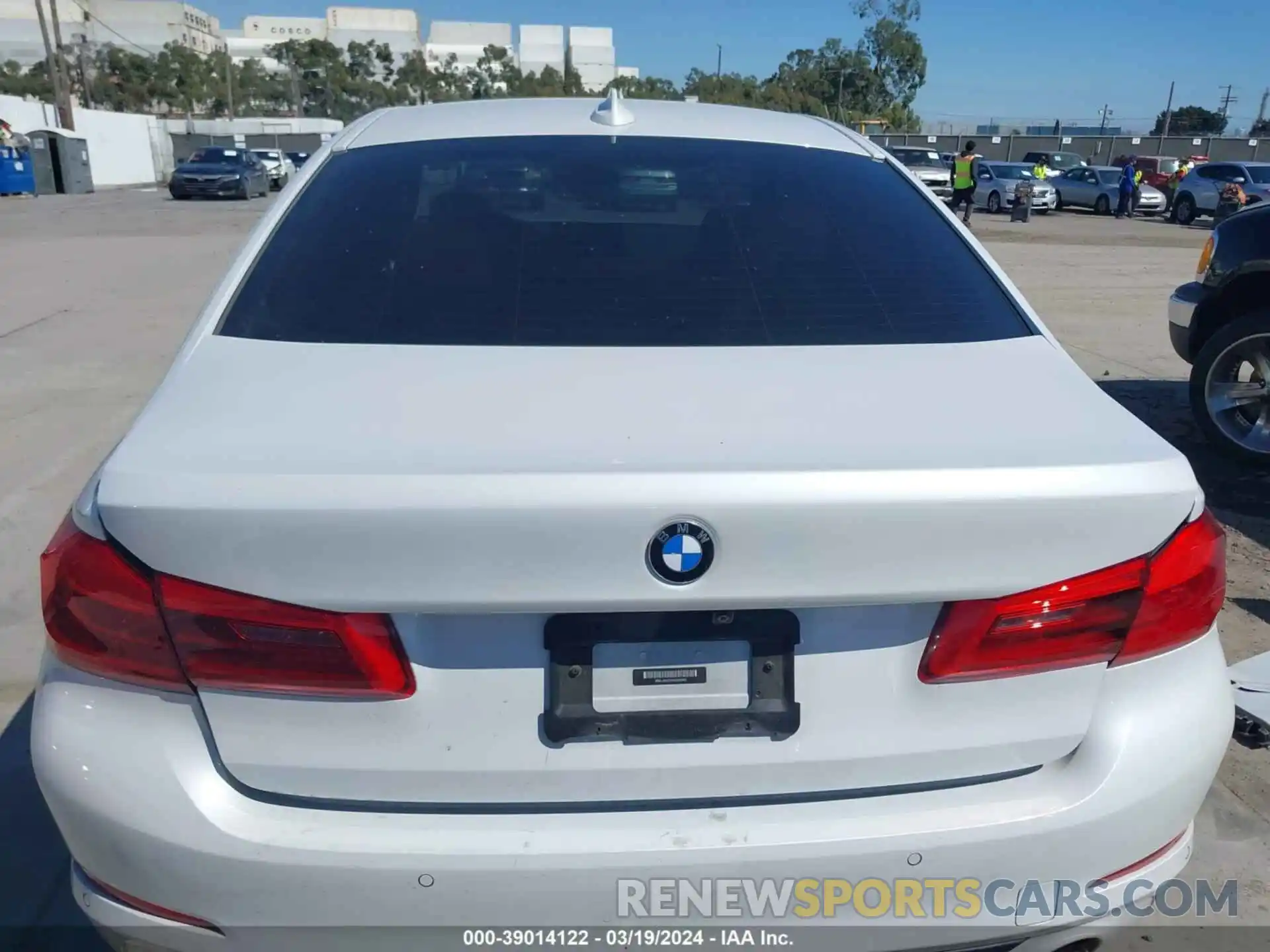 17 Photograph of a damaged car WBAJA9C55KB393902 BMW 530E 2019