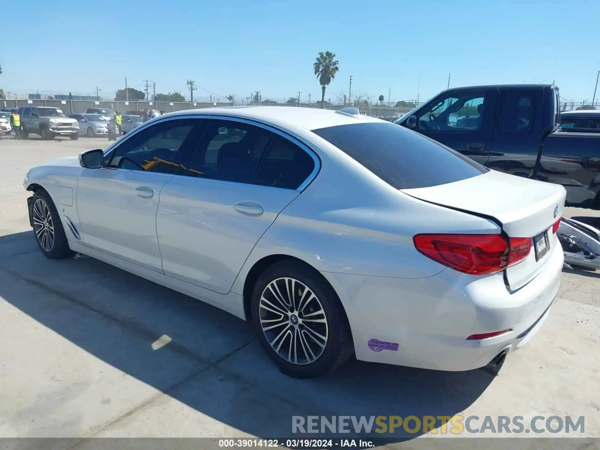 3 Photograph of a damaged car WBAJA9C55KB393902 BMW 530E 2019