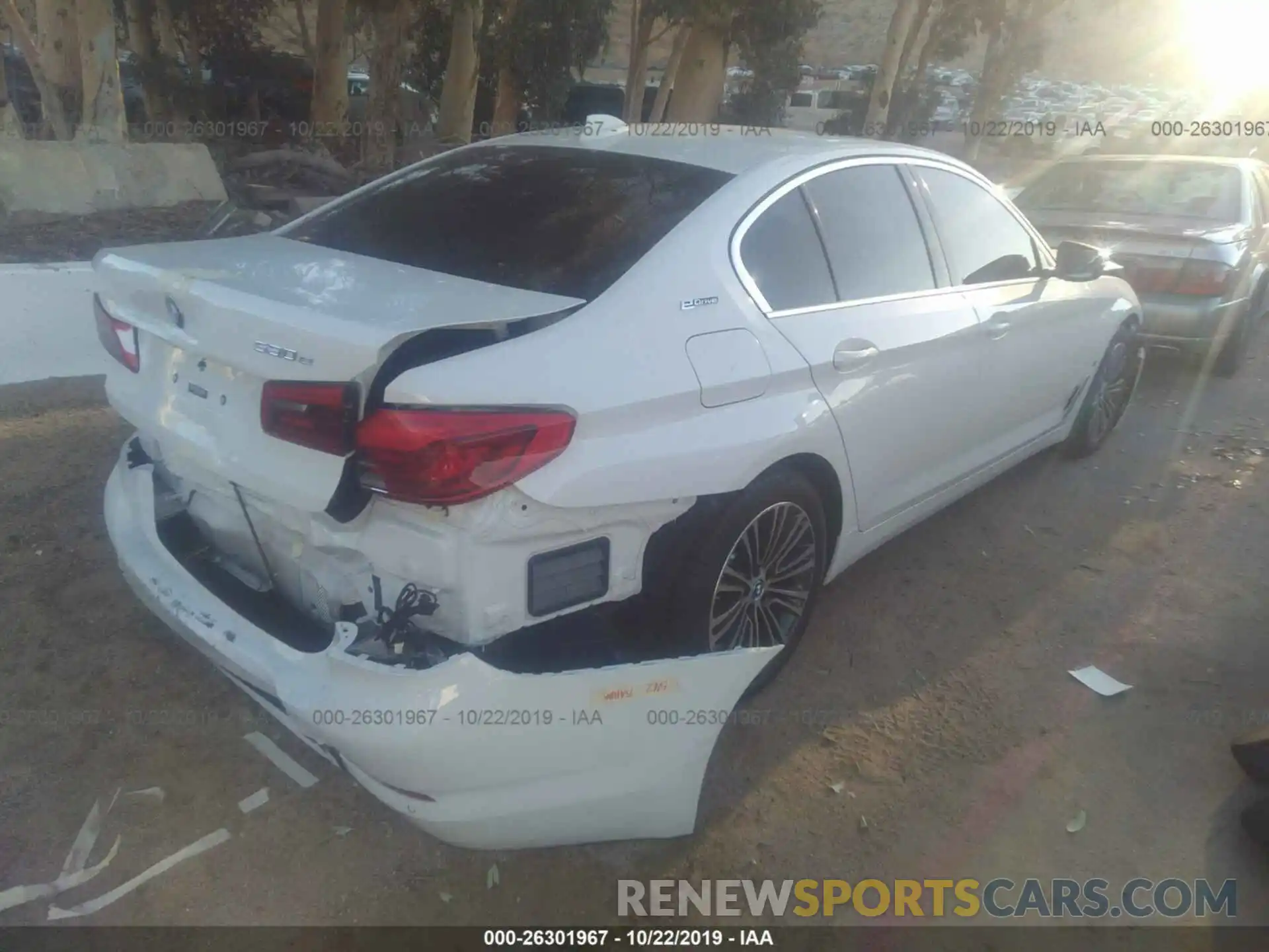 4 Photograph of a damaged car WBAJA9C57KB399278 BMW 530E 2019