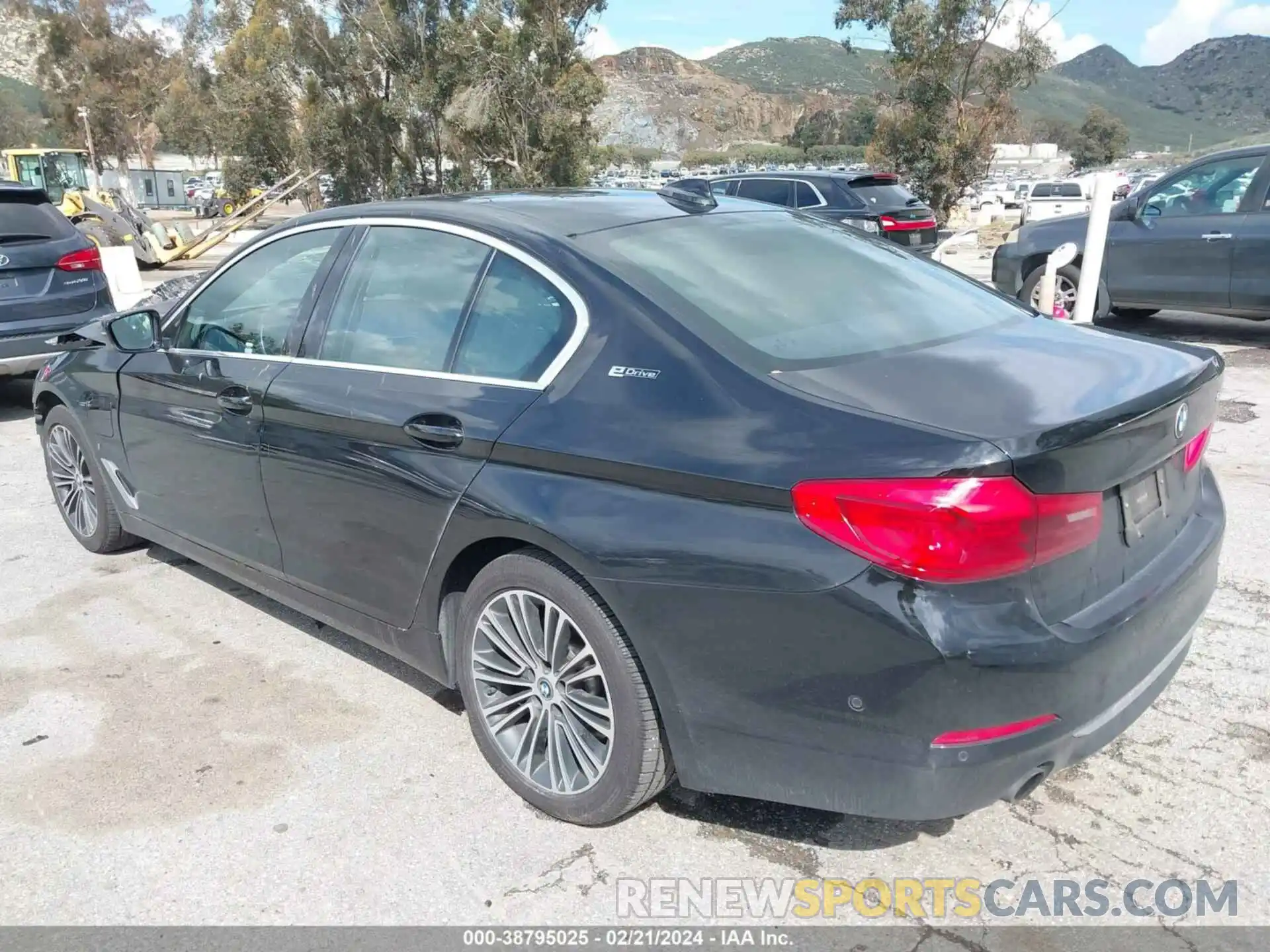 3 Photograph of a damaged car WBAJA9C59KB388573 BMW 530E 2019