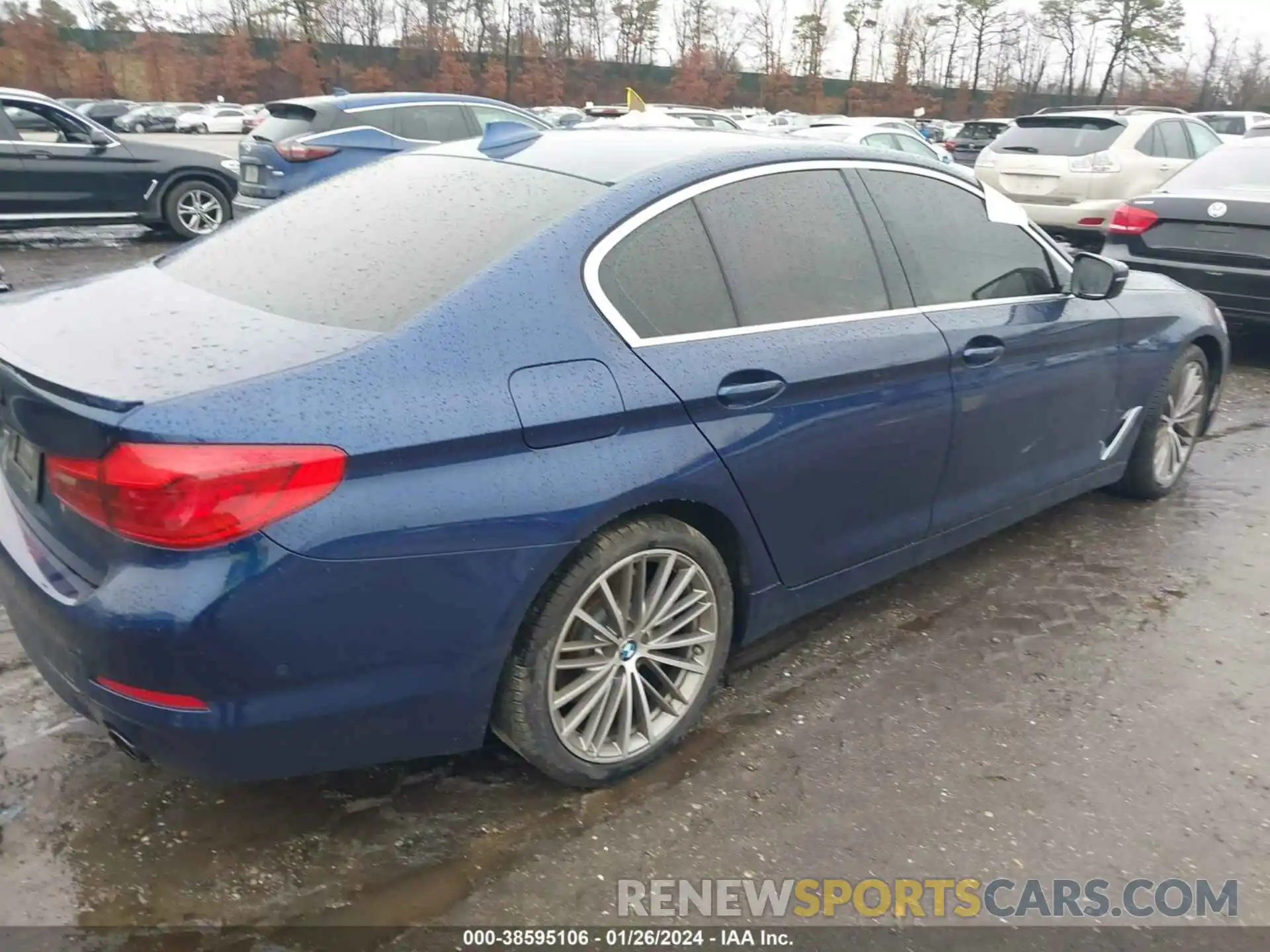 4 Фотография поврежденного автомобиля WBAJA7C53KWC78036 BMW 530I 2019