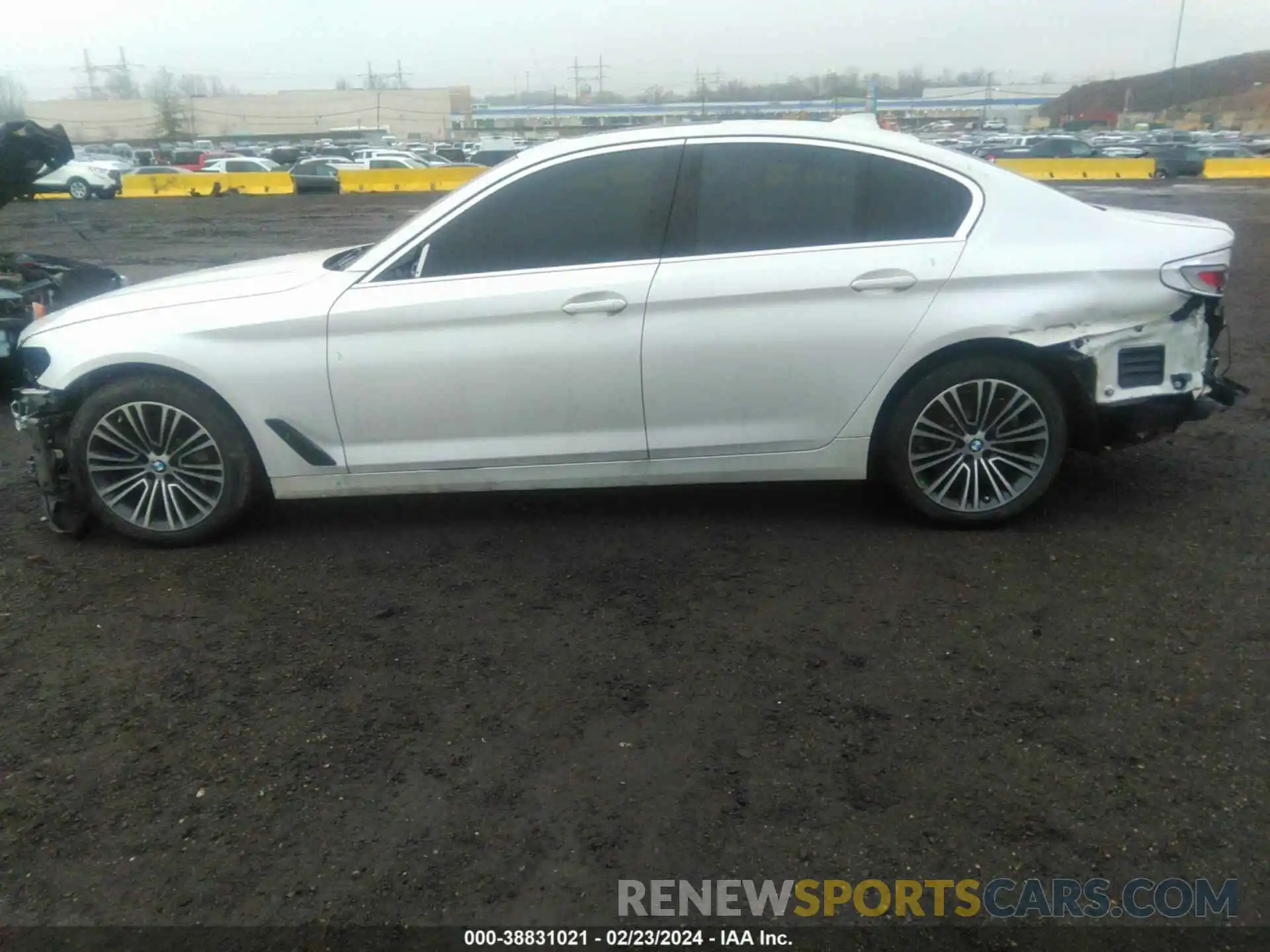 14 Фотография поврежденного автомобиля WBAJA7C54KG910873 BMW 530I 2019