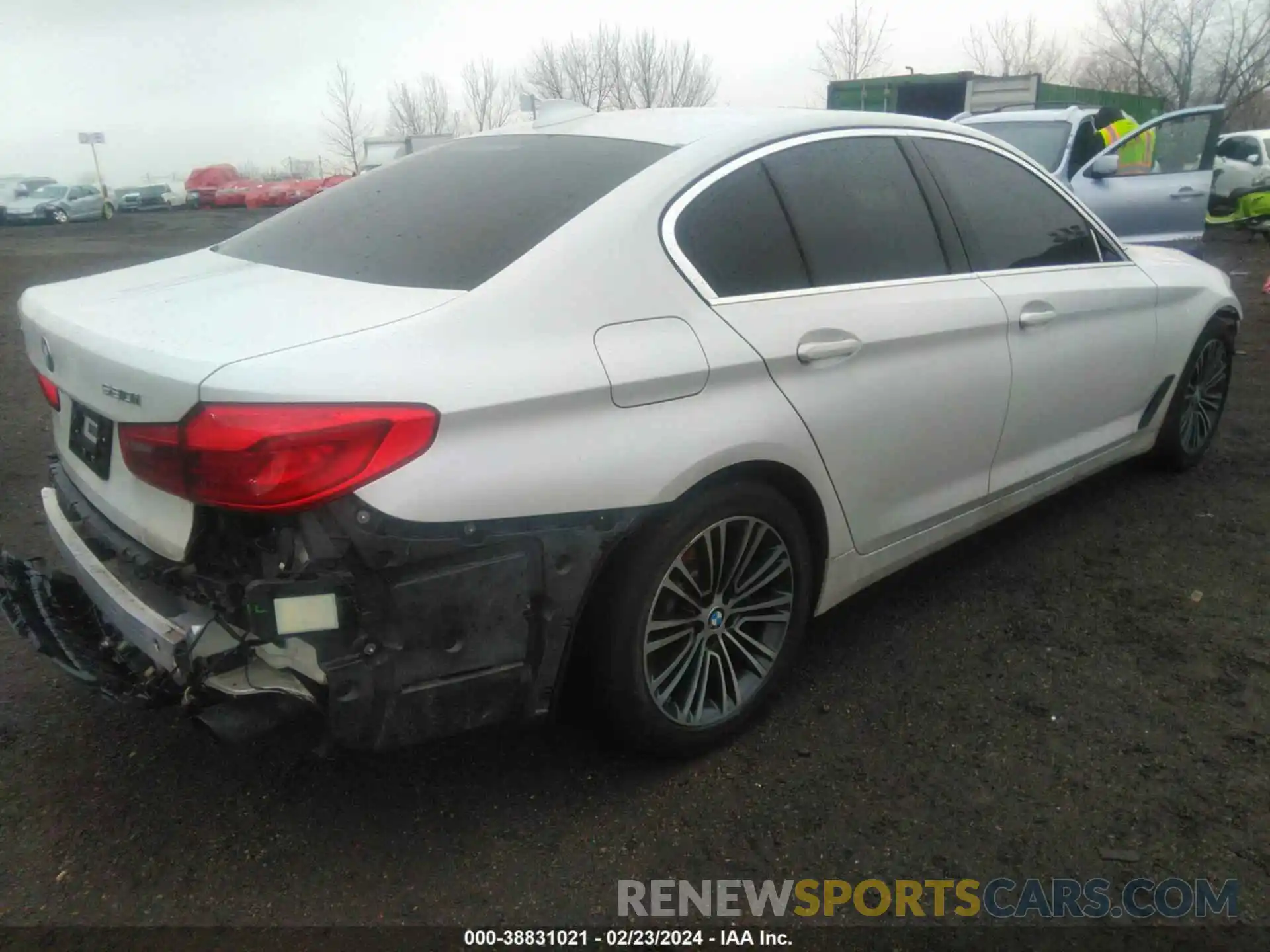 4 Photograph of a damaged car WBAJA7C54KG910873 BMW 530I 2019