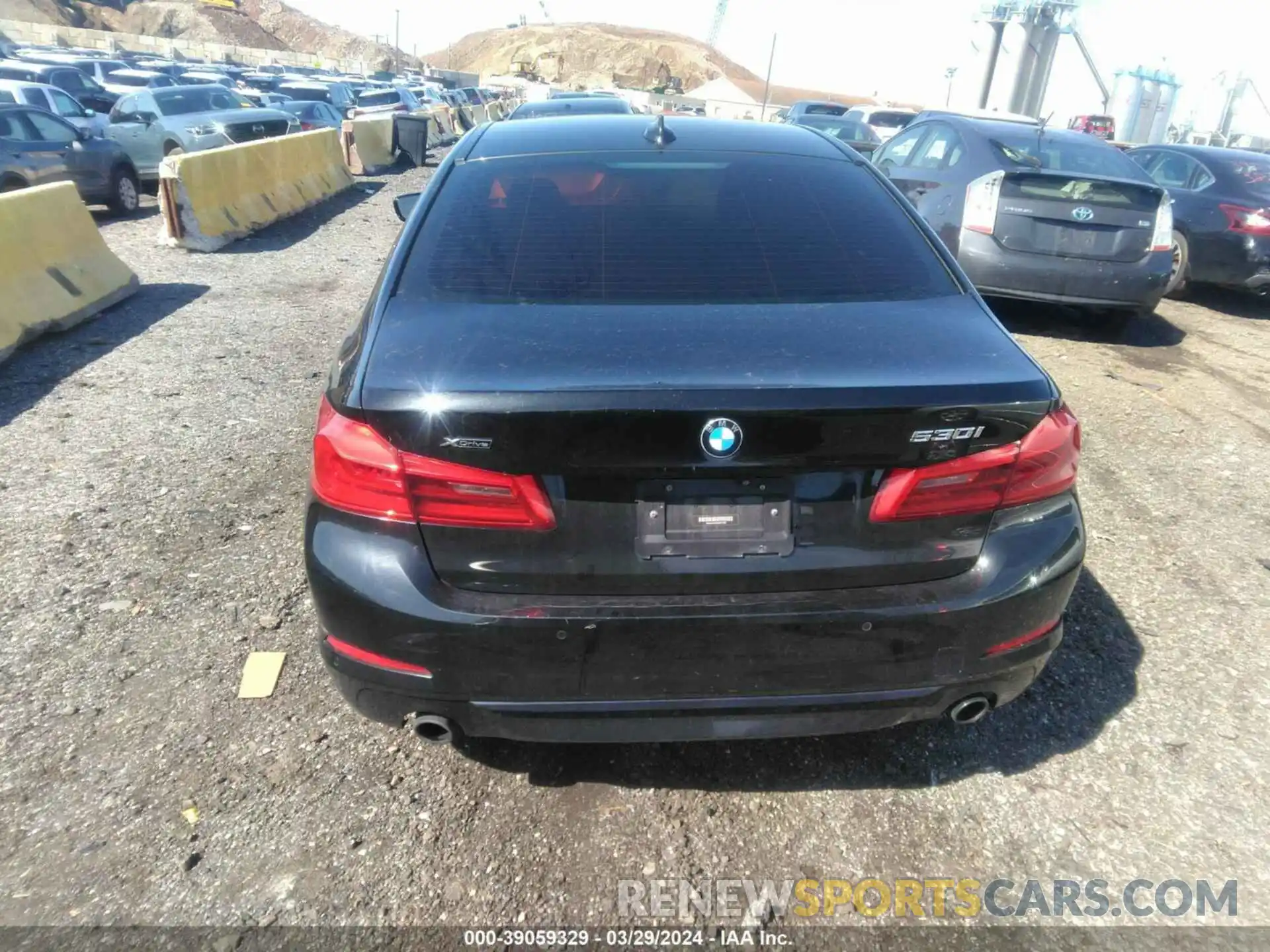16 Photograph of a damaged car WBAJA7C5XKG912708 BMW 530I 2019
